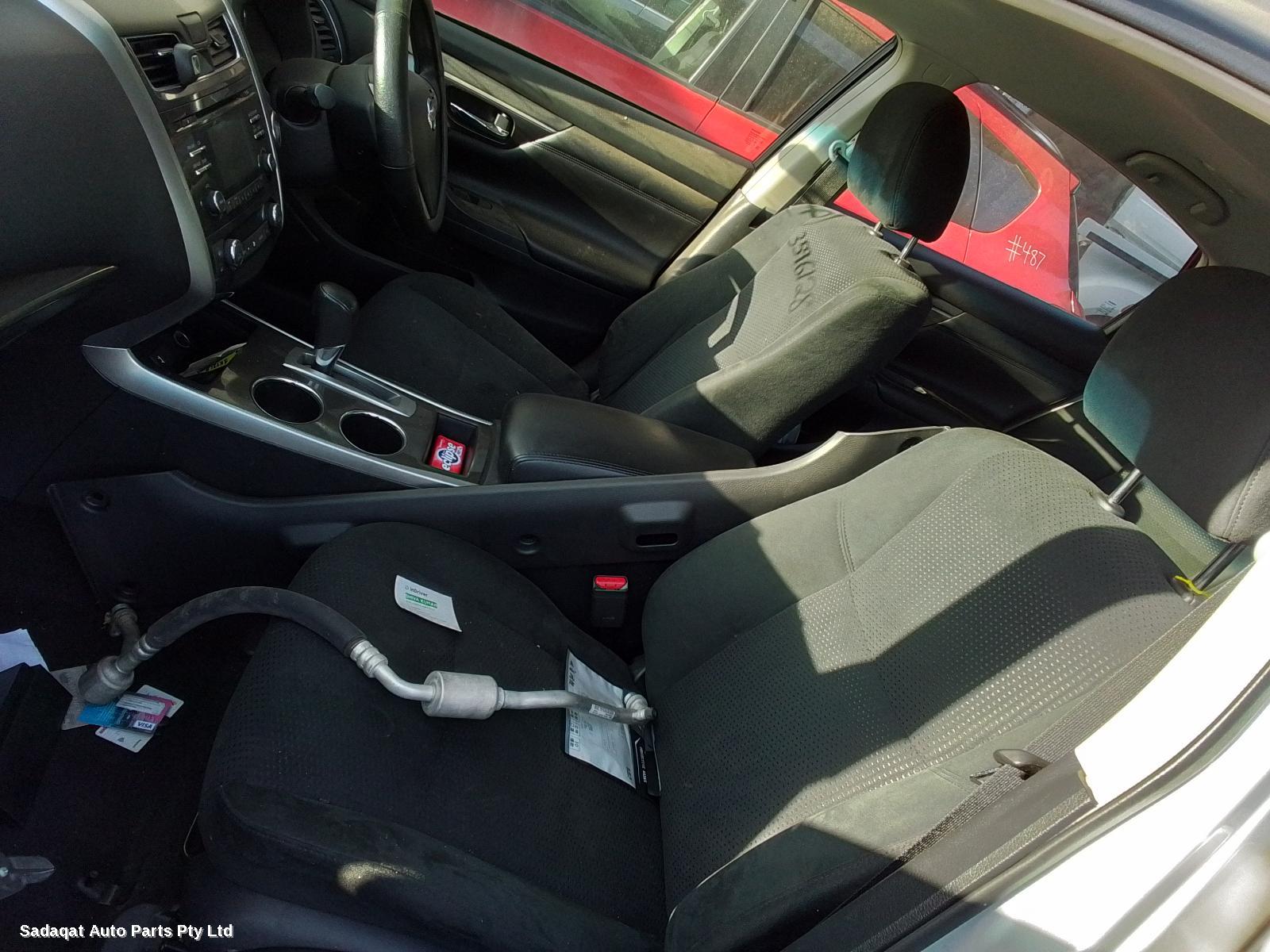 Nissan Altima Right Door Mirror