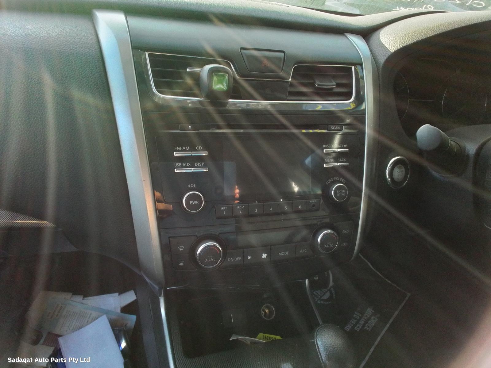 Nissan Altima Right Door Mirror