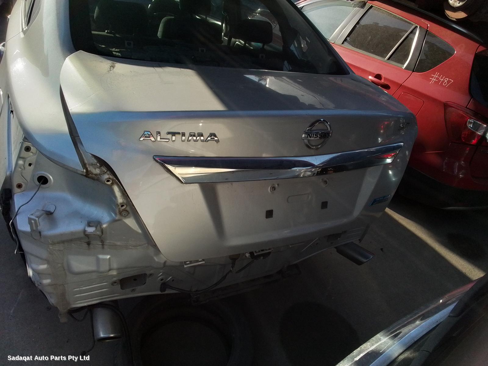 Nissan Altima Right Door Mirror