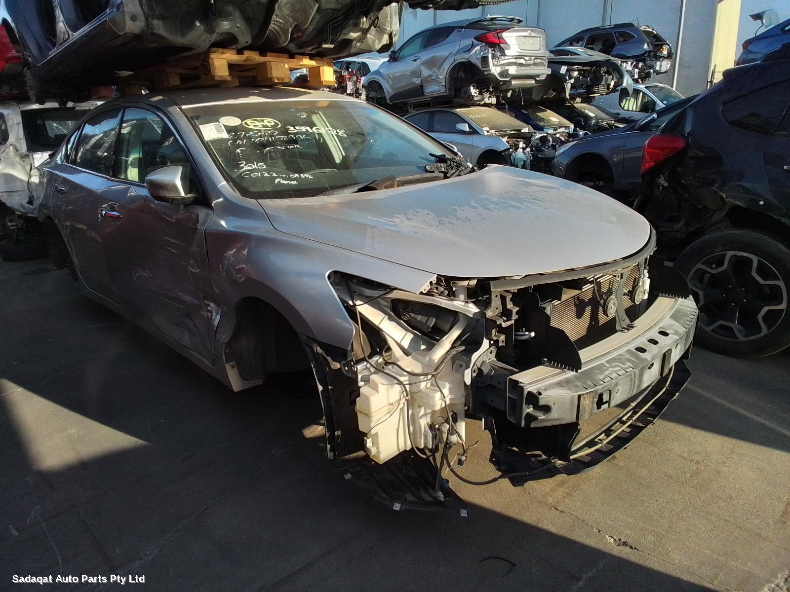 Nissan Altima Right Door Mirror