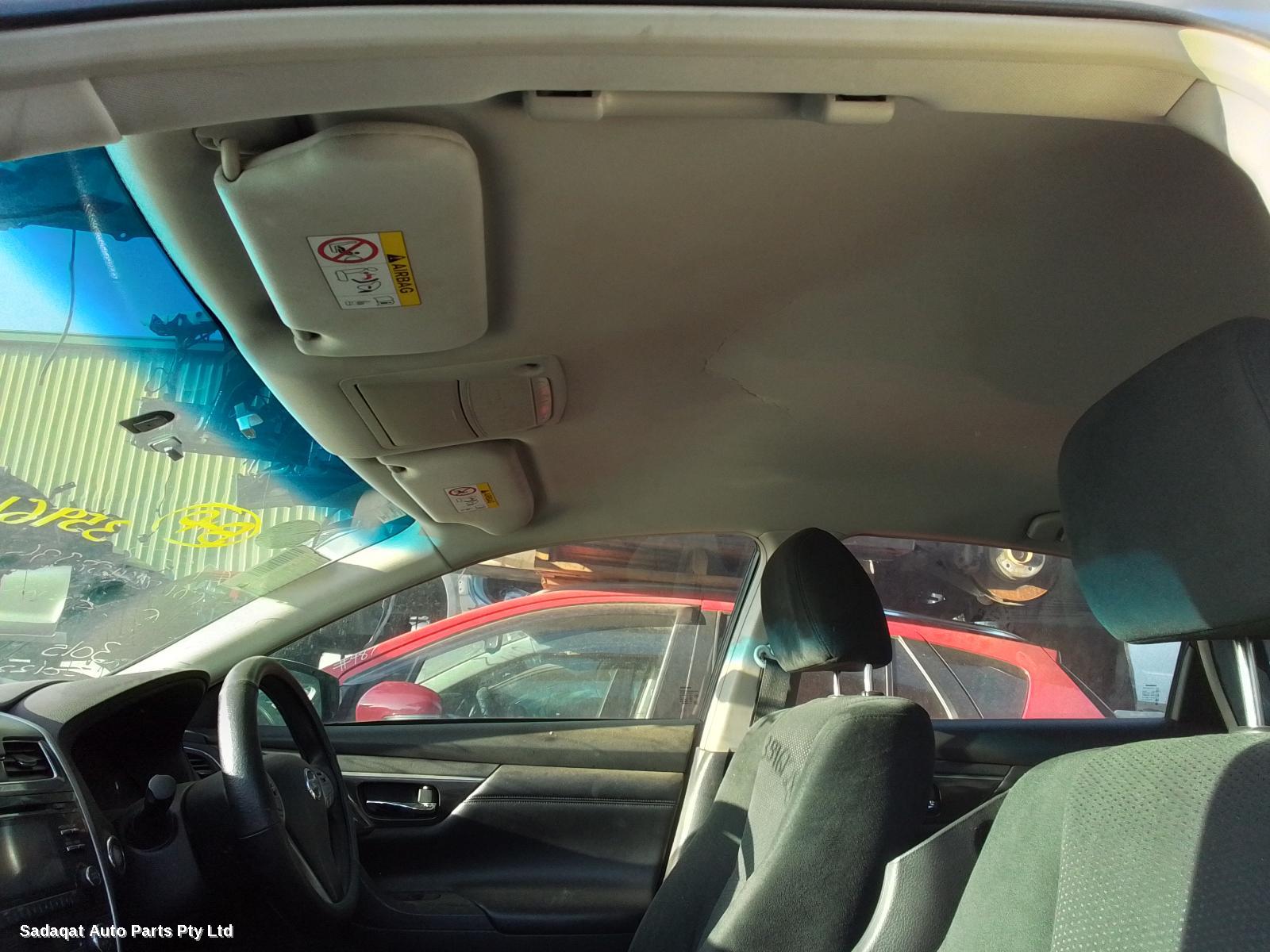 Nissan Altima Right Door Mirror