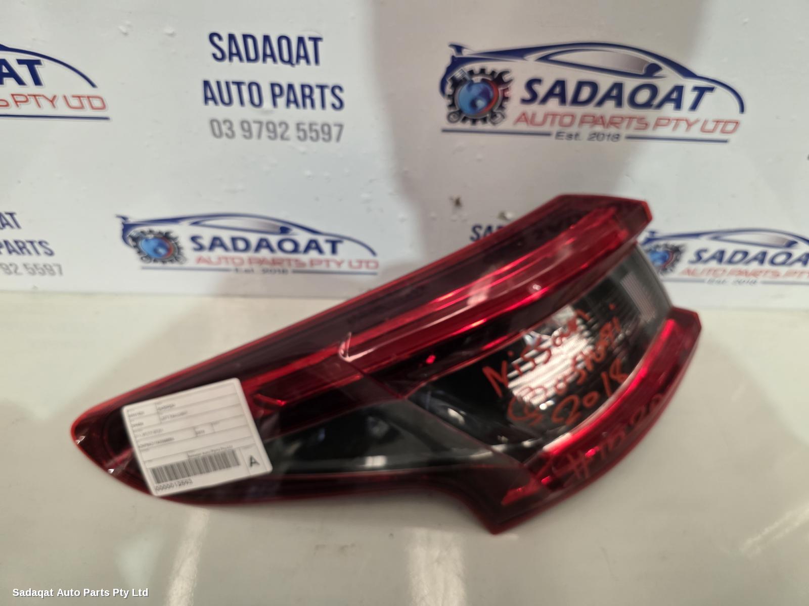 Nissan Qashqai Left Taillight