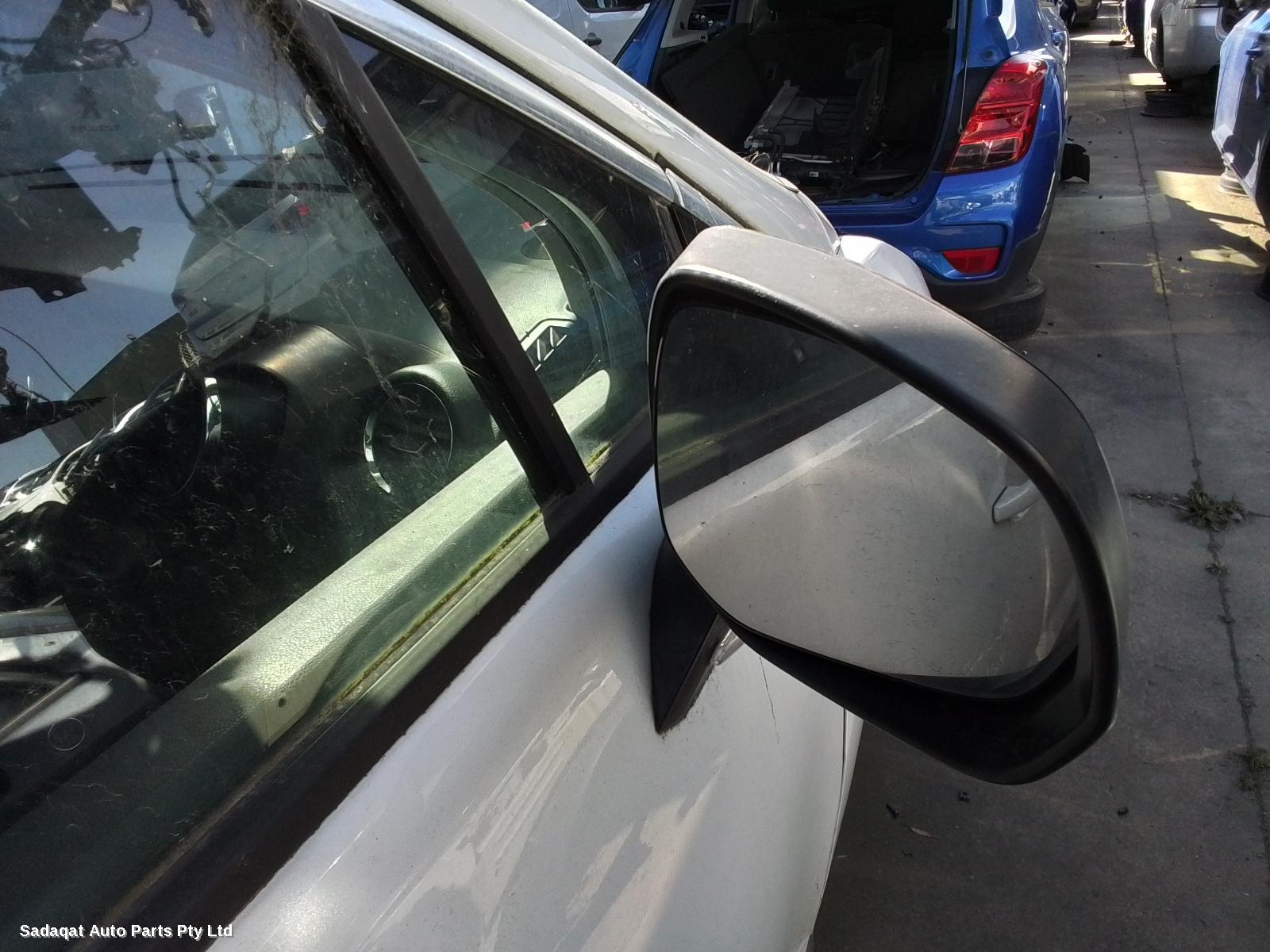 Peugeot 3008 Right Front Door