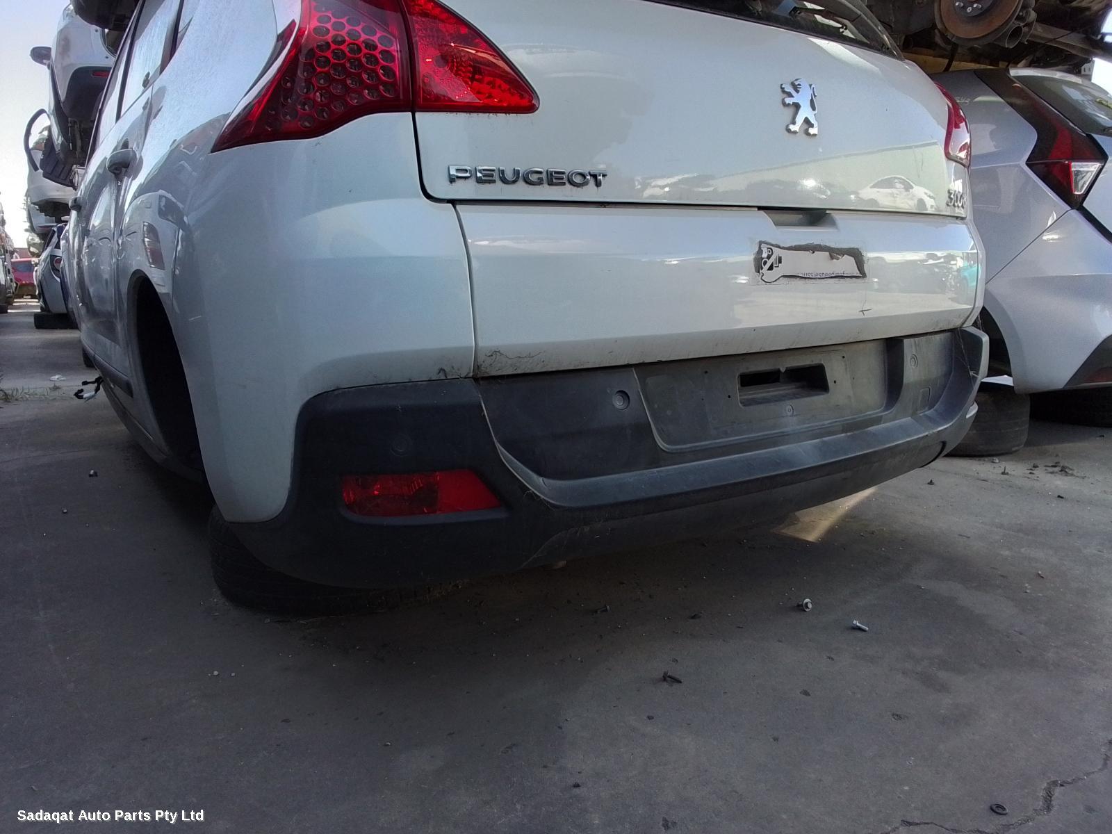 Peugeot 3008 Right Front Door