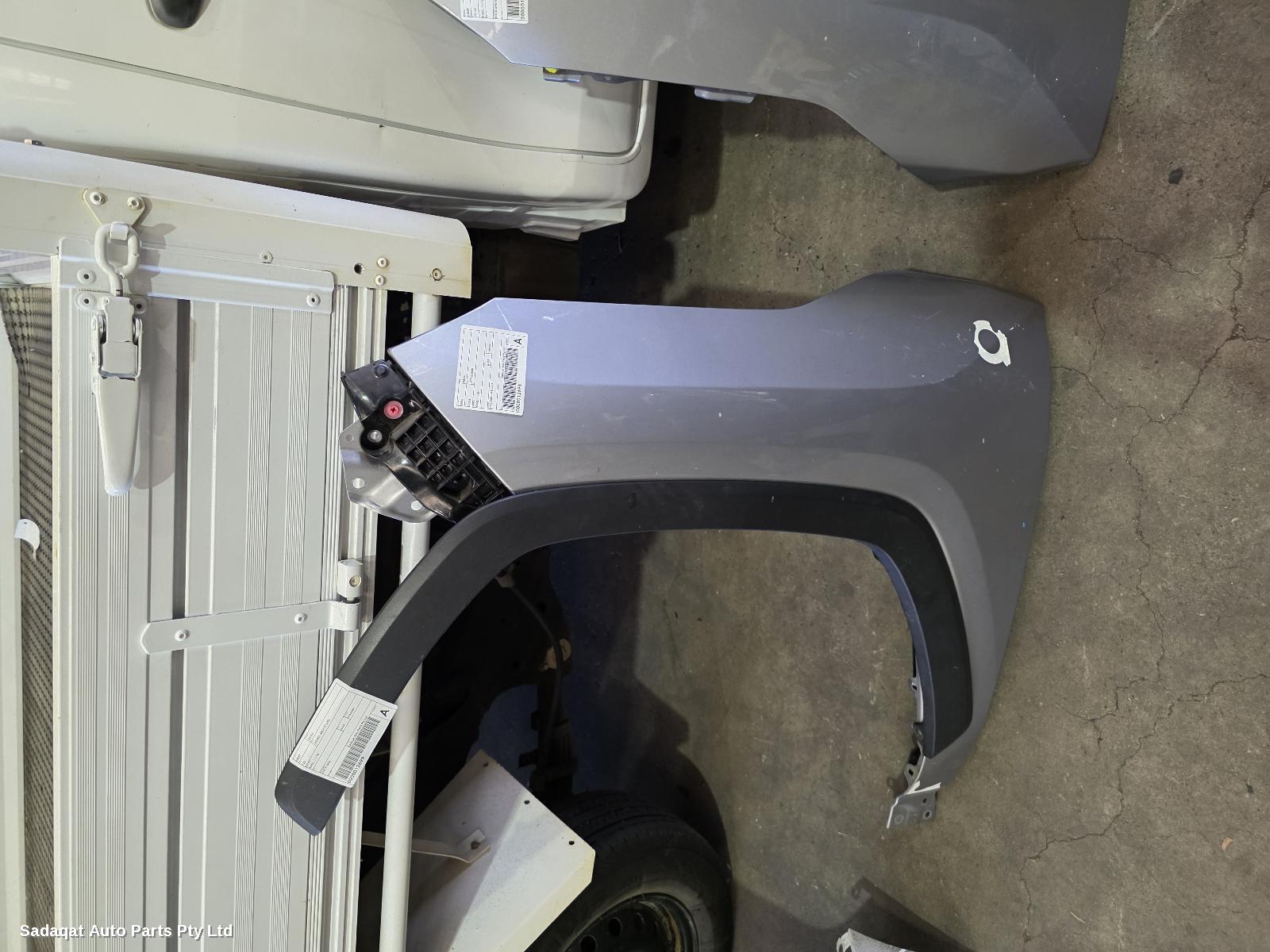 Toyota Rav4 Left Guard