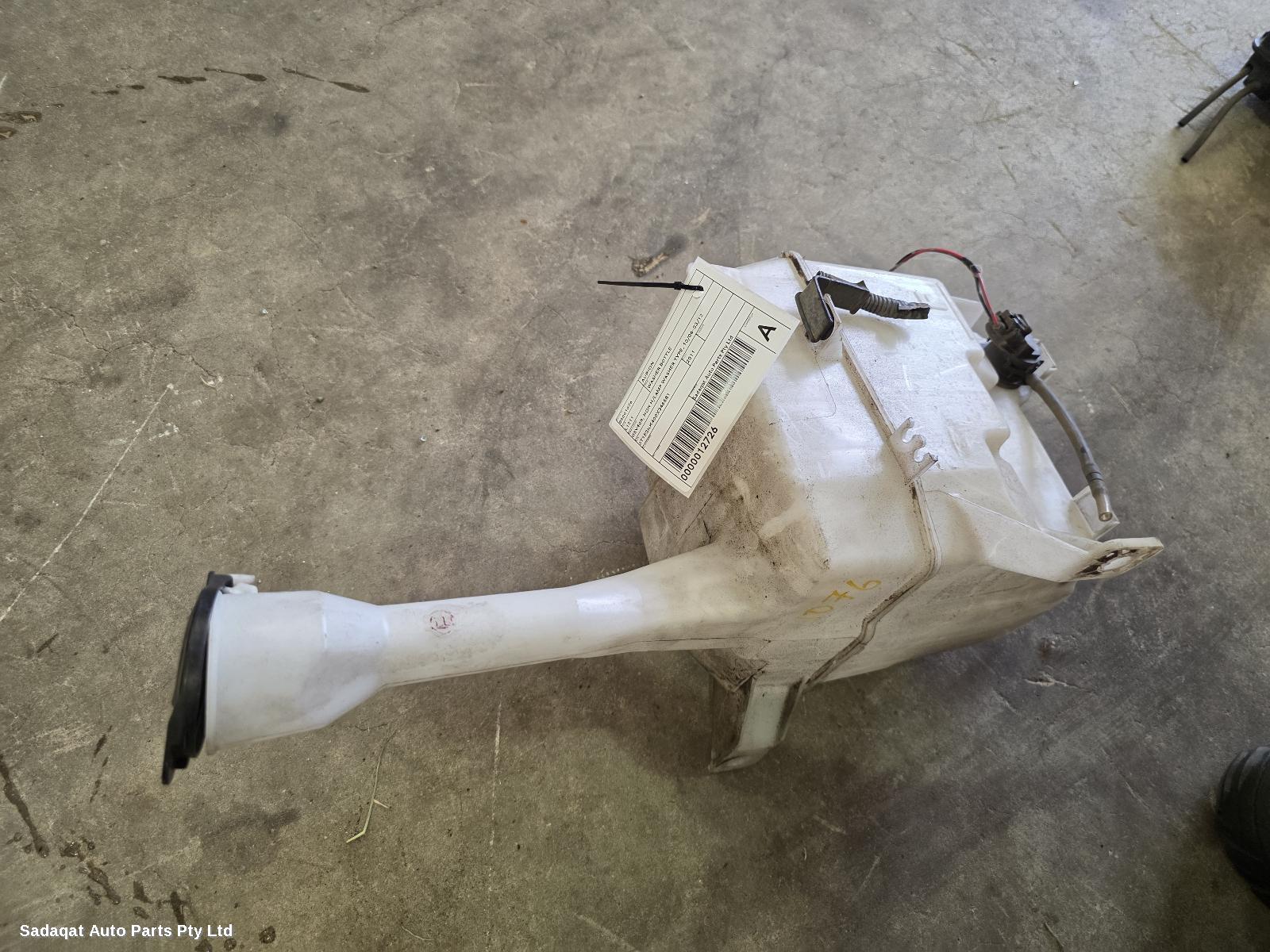 Toyota Aurion Washer Bottle