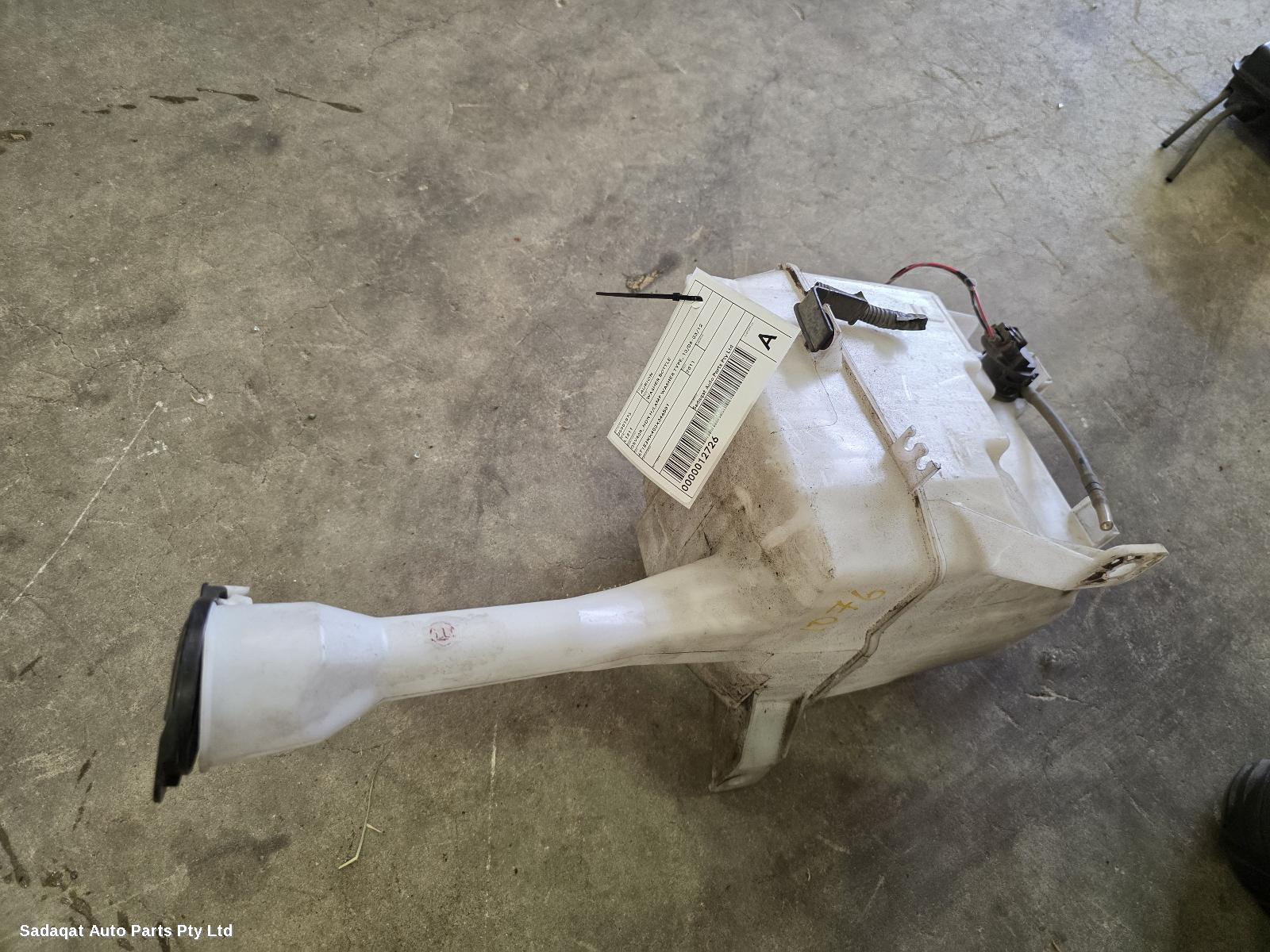 Toyota Aurion Washer Bottle