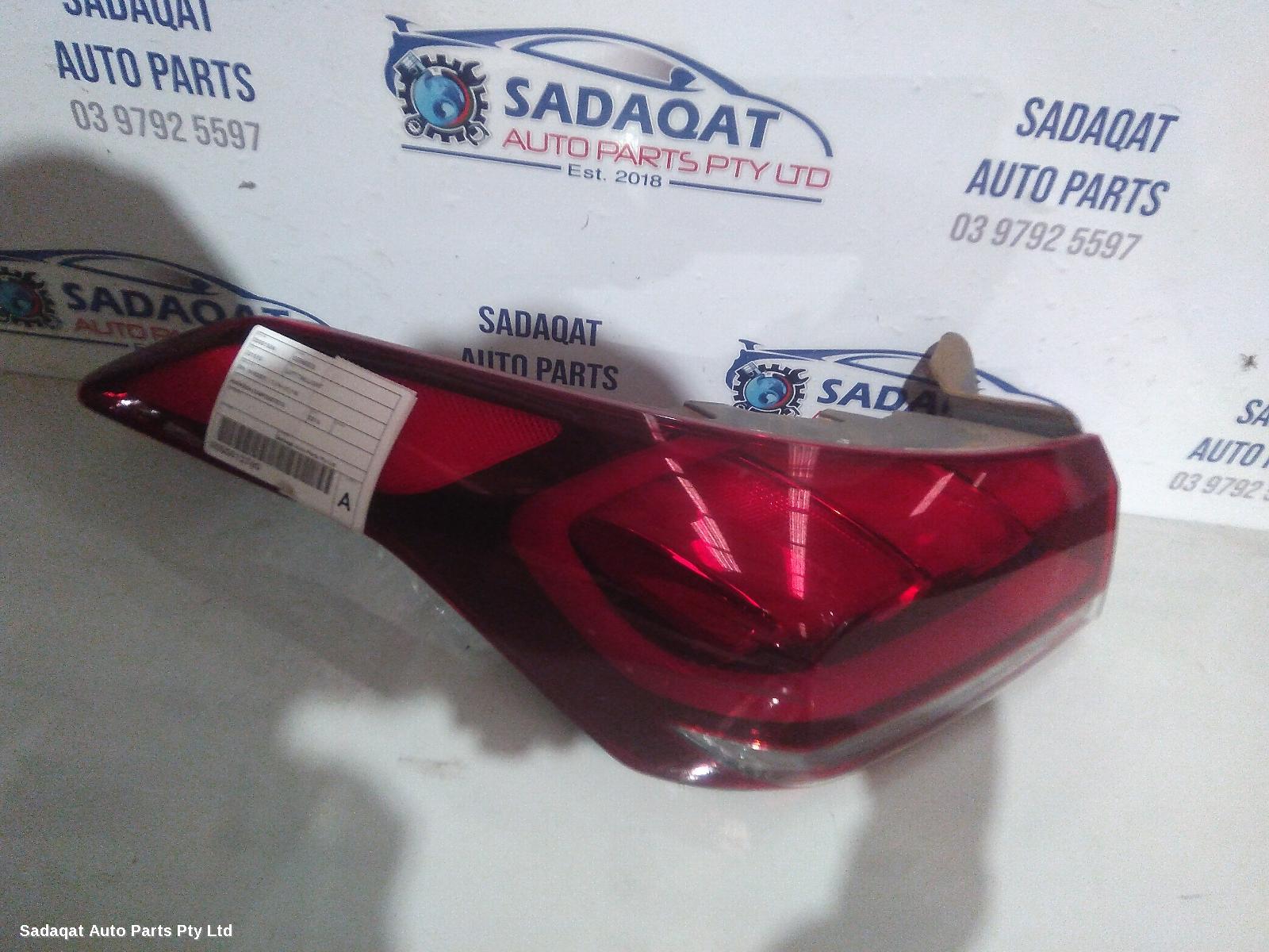 Hyundai Genesis Left Taillight