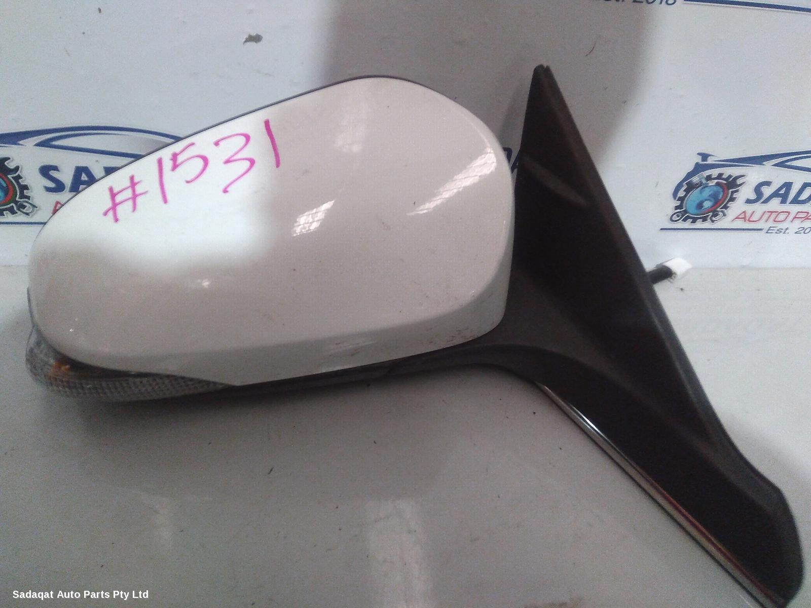 Toyota Camry Right Door Mirror