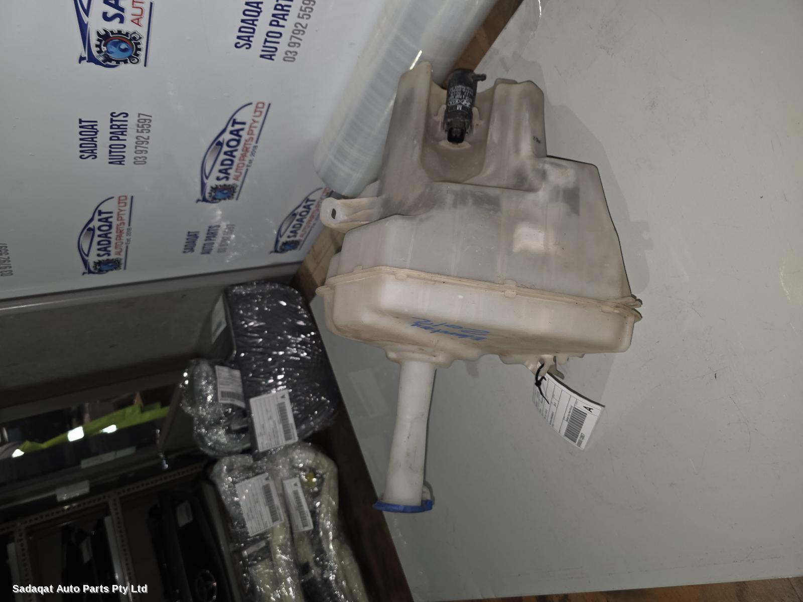 Hyundai Elantra Washer Bottle