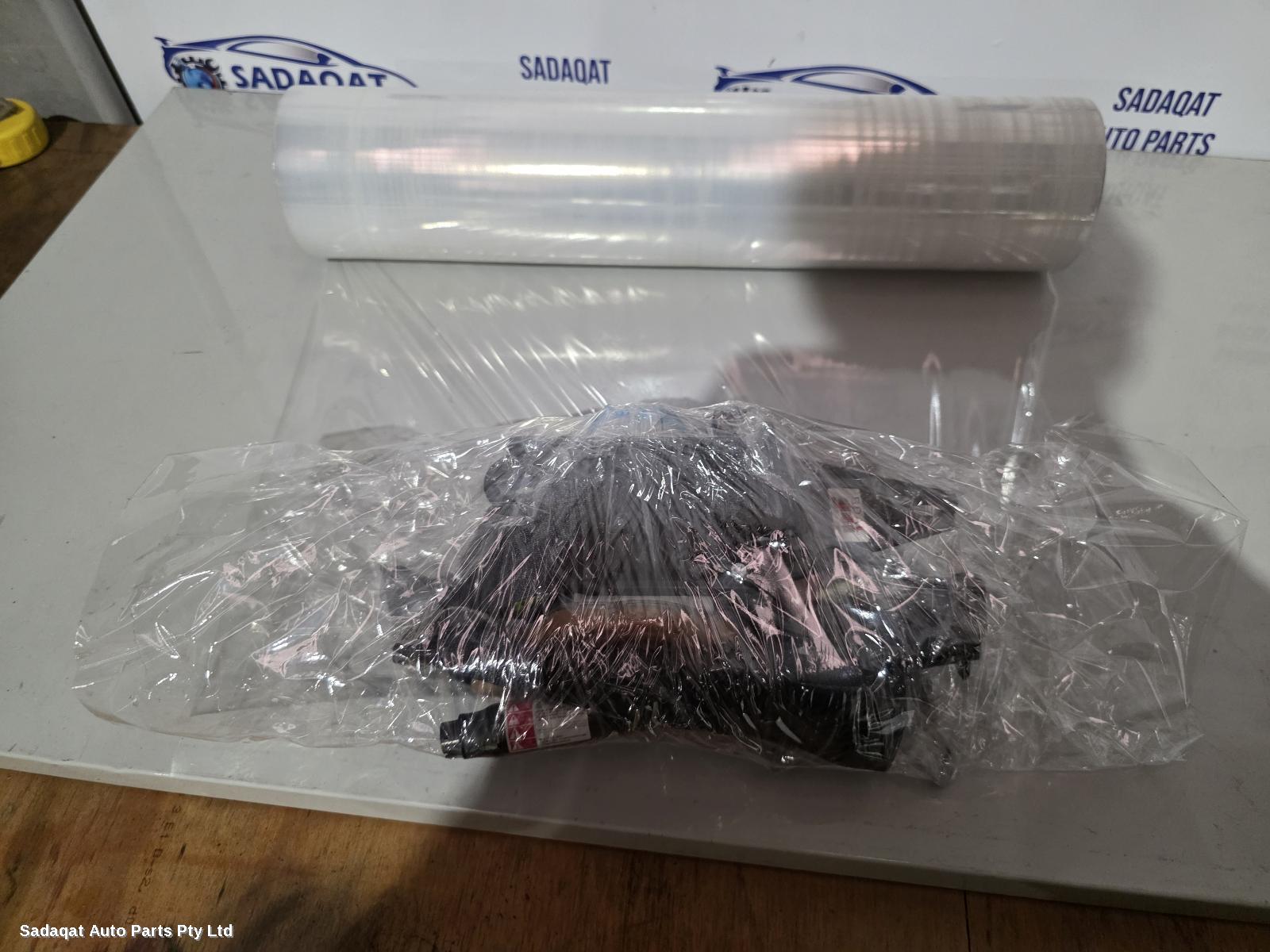 Hyundai Genesis Seatbelt/stalk