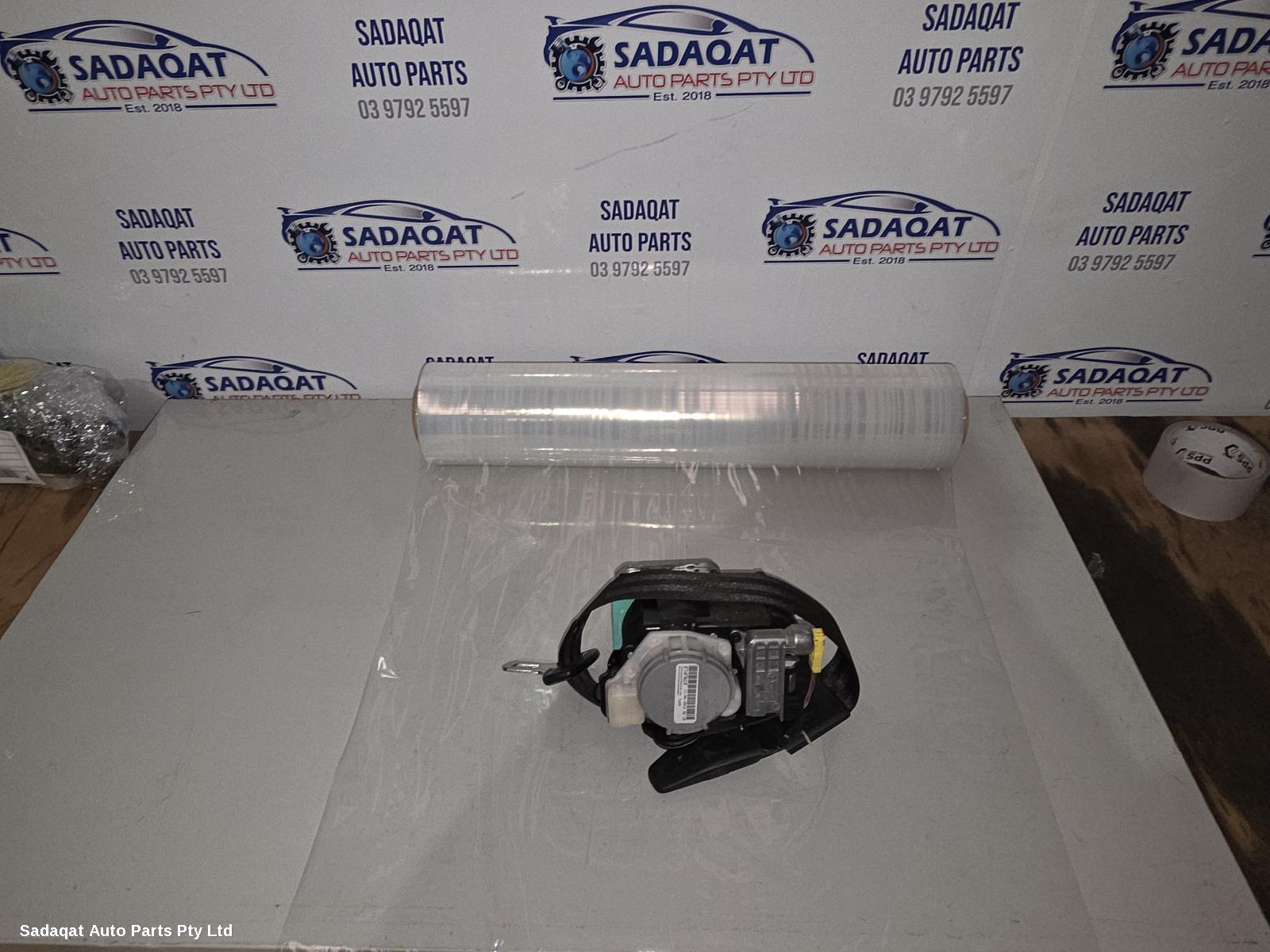 Audi A4 Seatbelt/stalk