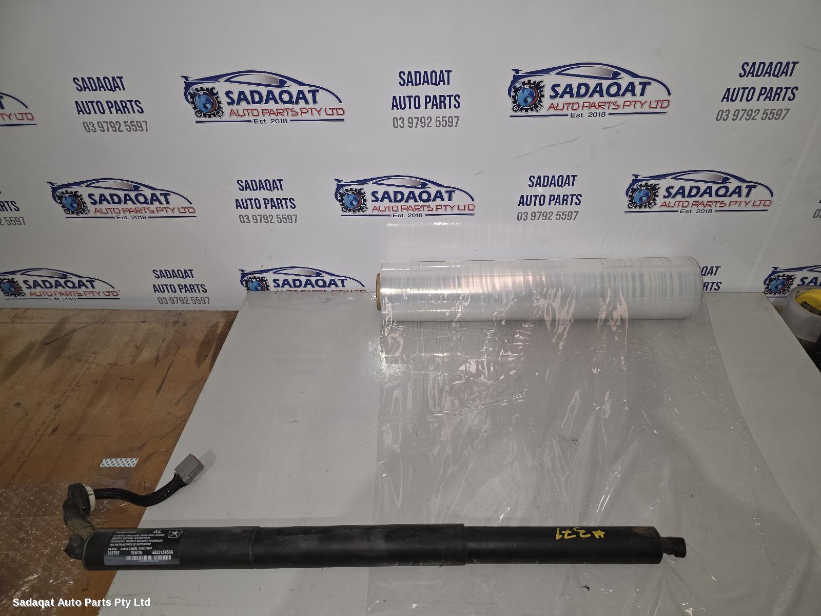 Jeep Cherokee Hatch Strut