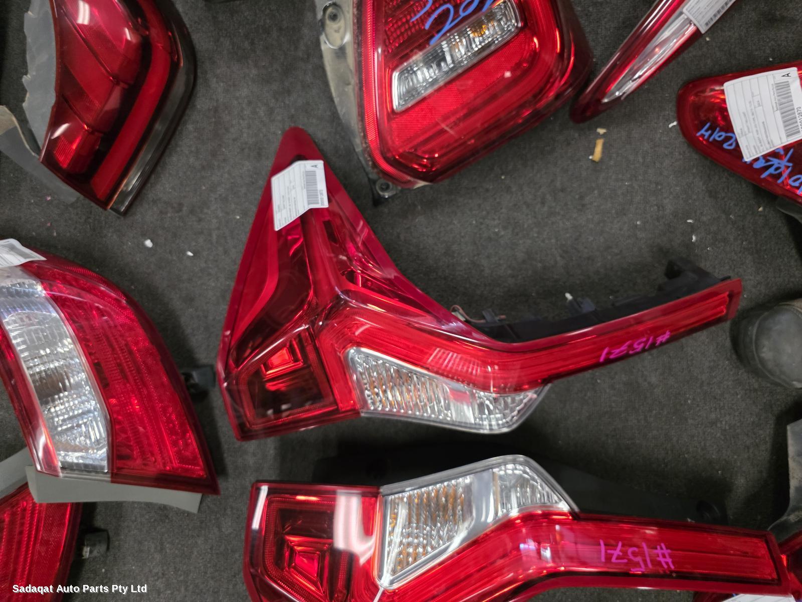 Mitsubishi Pajero Right Taillight