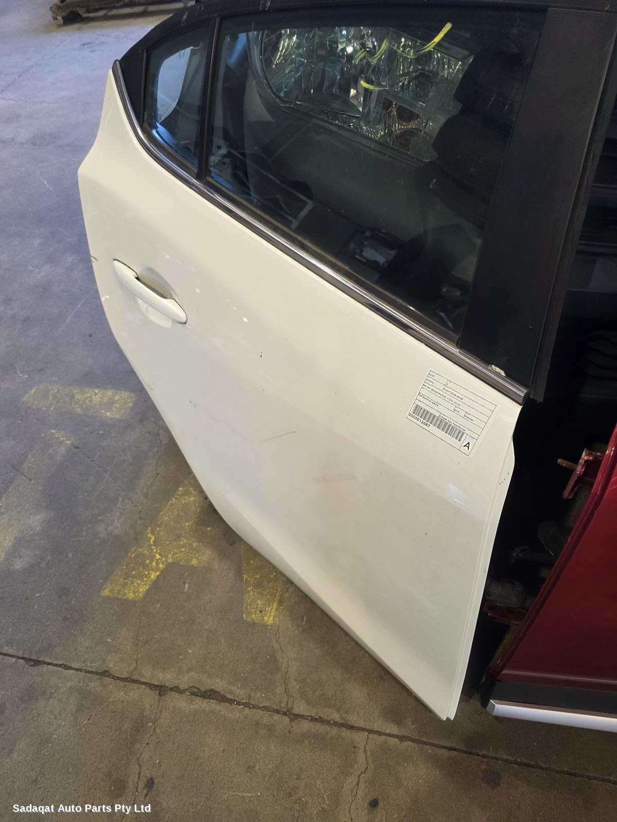 Mazda 3 Right_rear_door_sliding