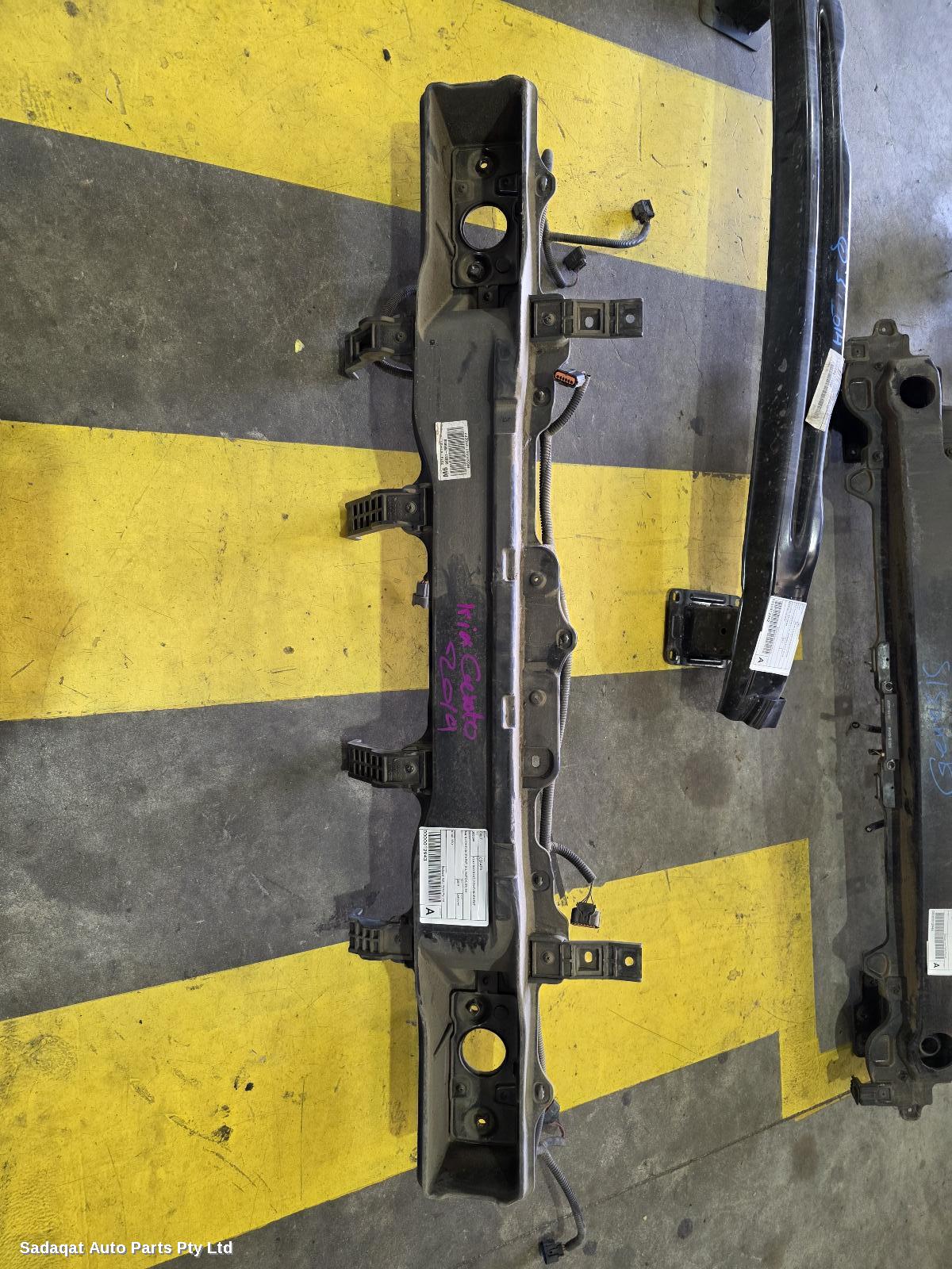 Kia Cerato R/bar Bracket/reinfo