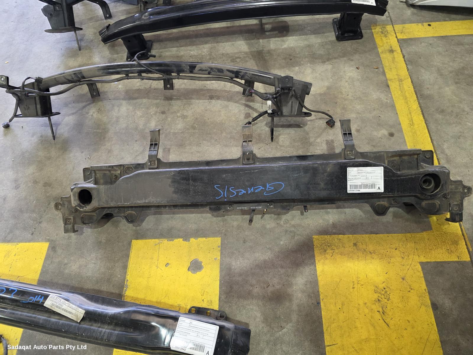 Hyundai Genesis R/bar Bracket/reinfo