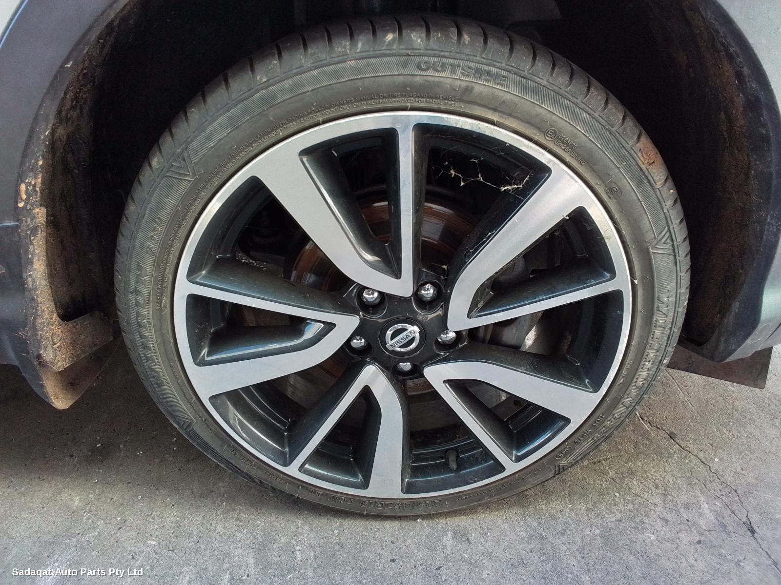 Nissan Qashqai R/bar Bracket/reinfo