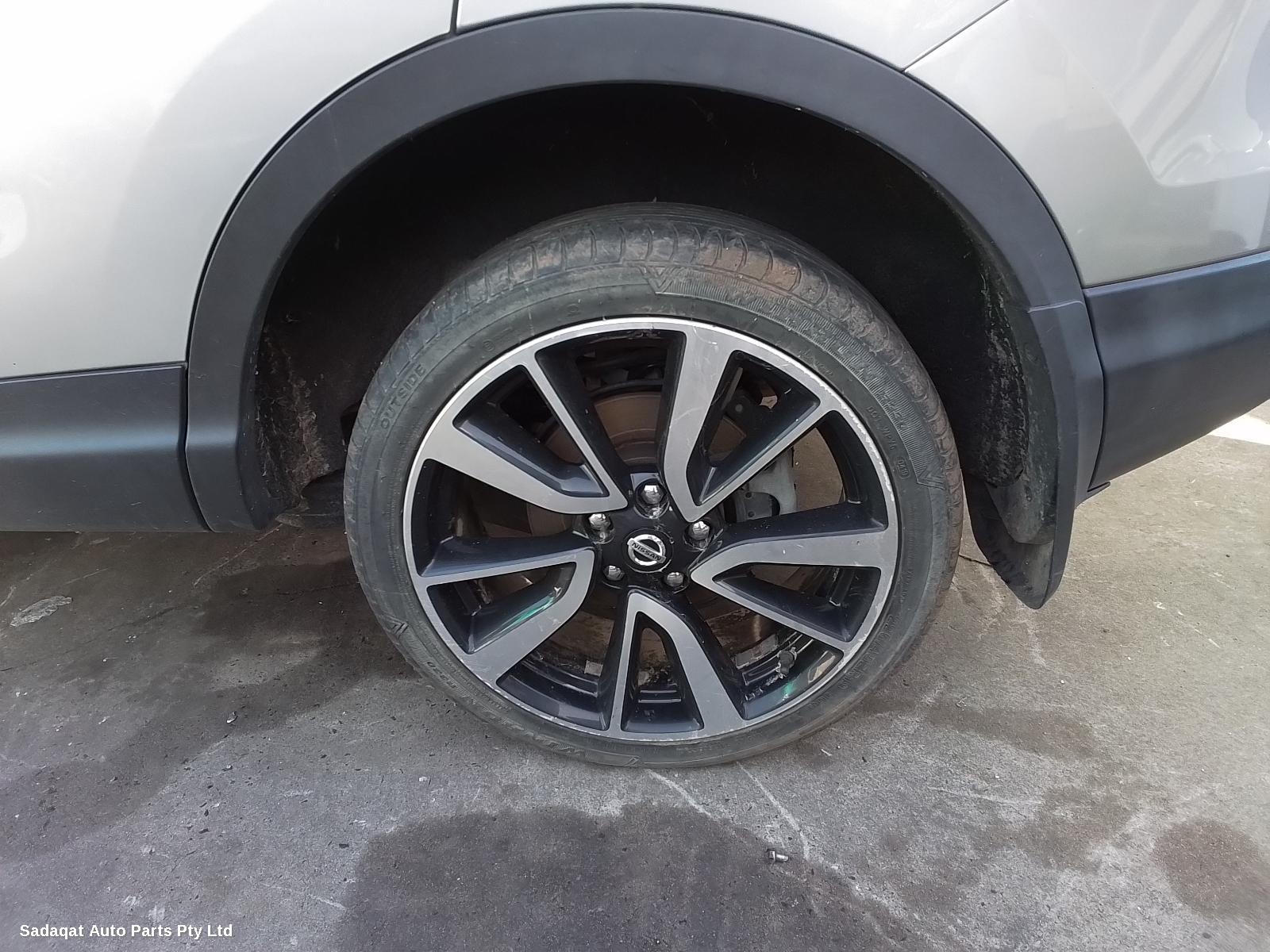 Nissan Qashqai R/bar Bracket/reinfo