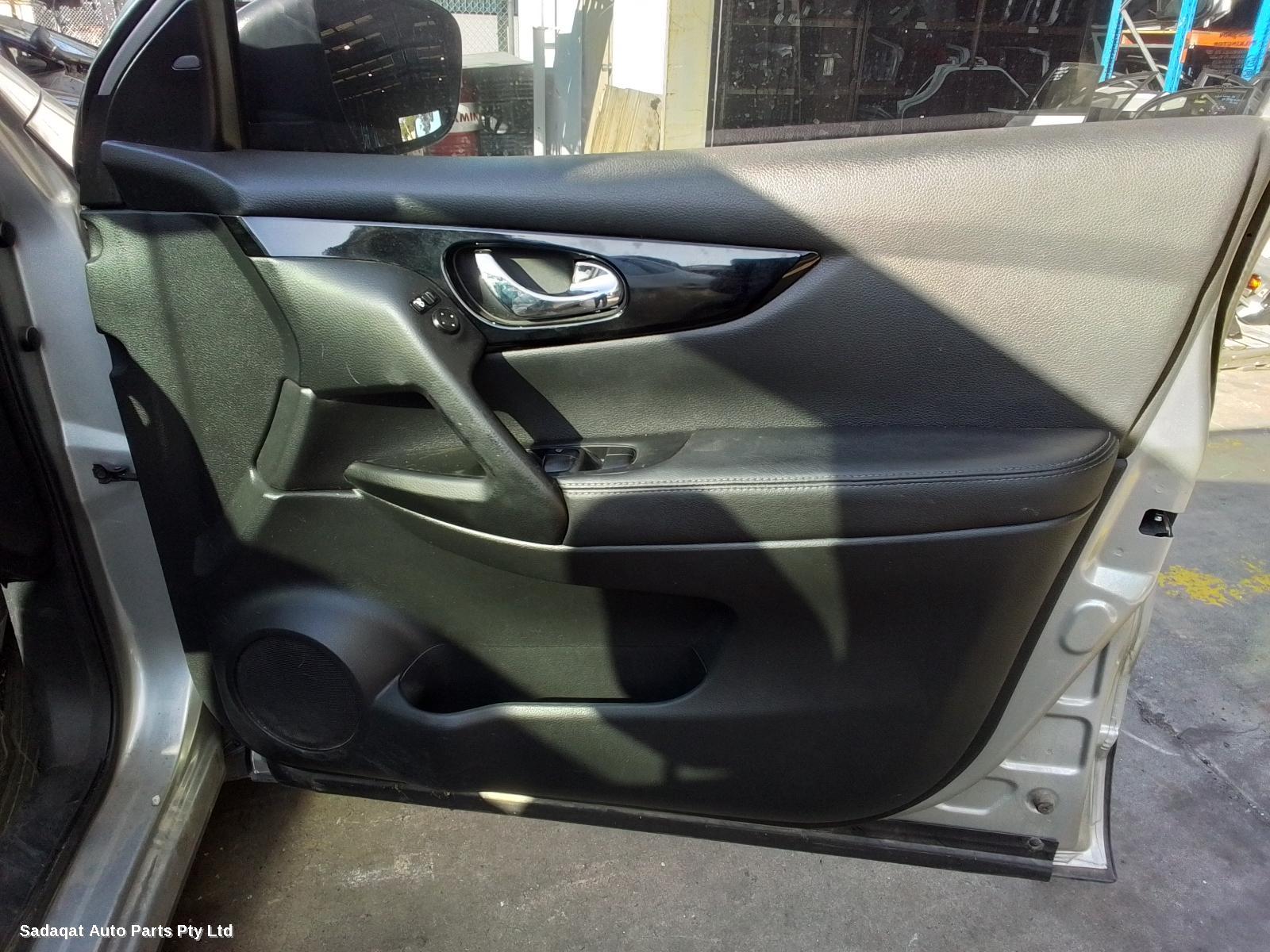 Nissan Qashqai R/bar Bracket/reinfo