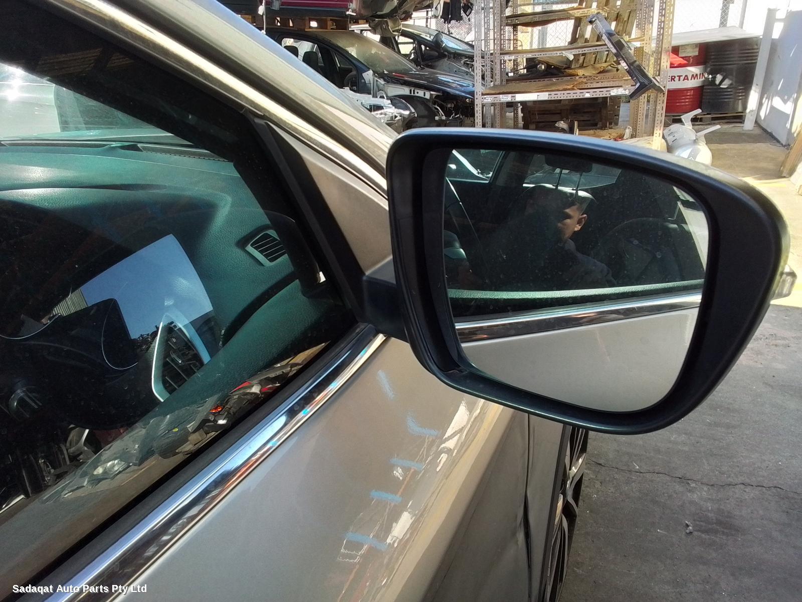 Nissan Qashqai R/bar Bracket/reinfo