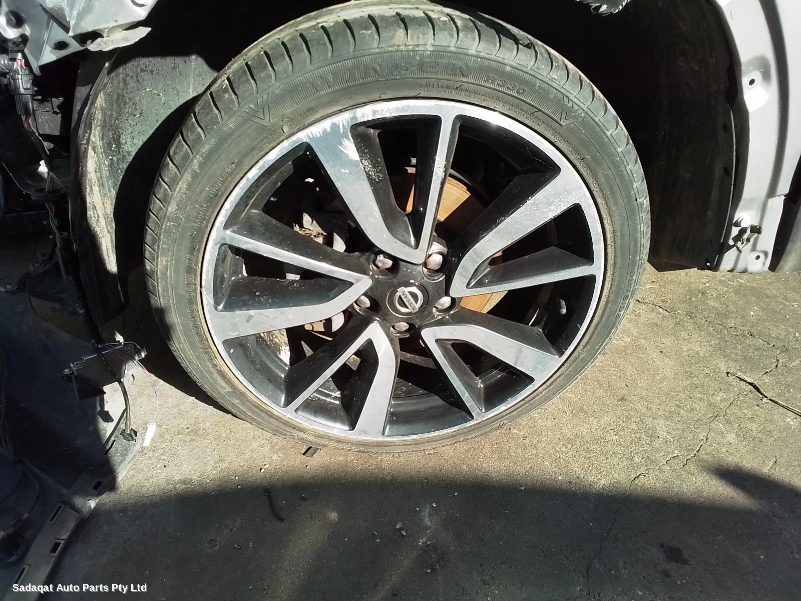 Nissan Qashqai R/bar Bracket/reinfo