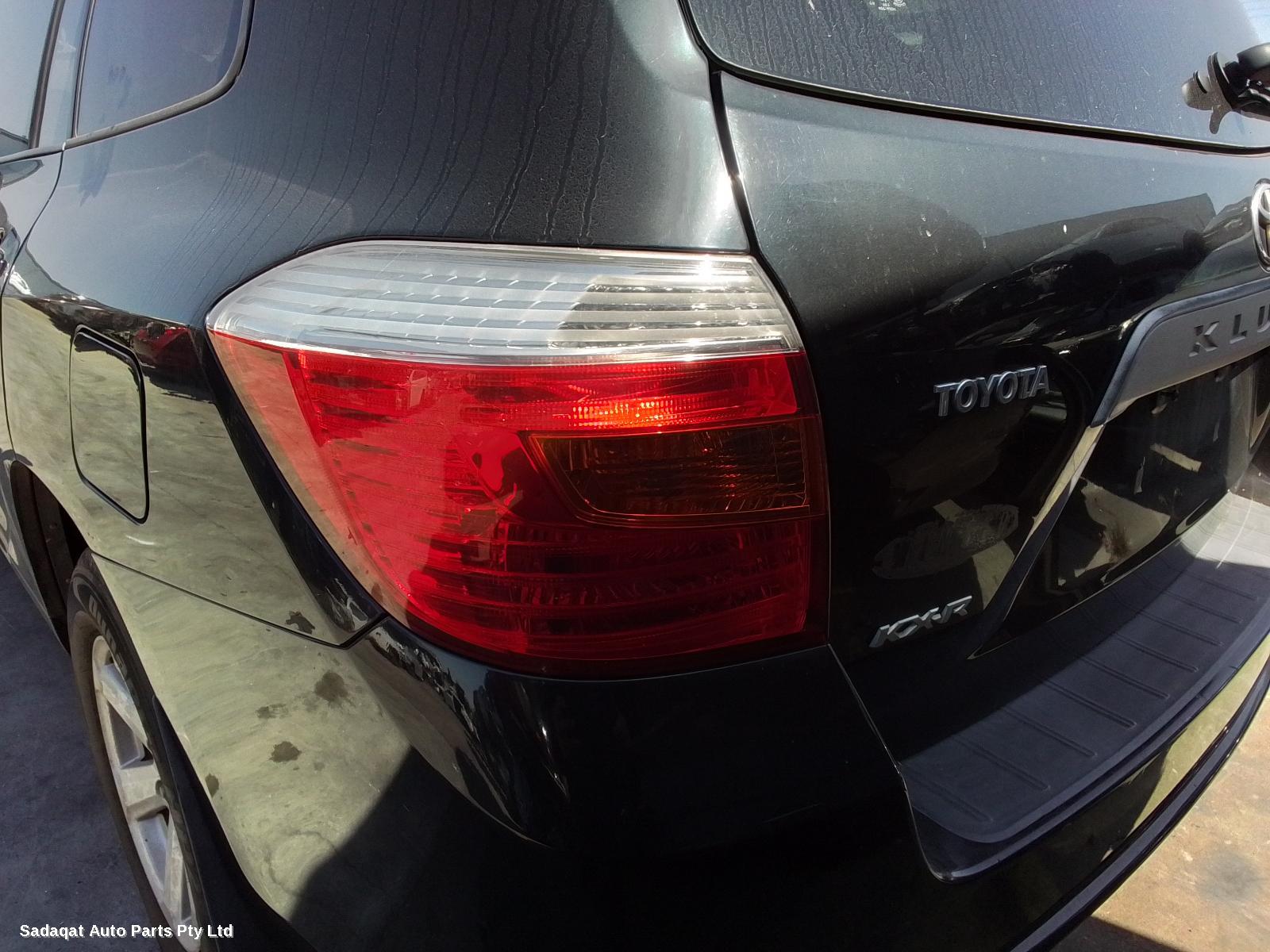 Toyota Kluger Left Taillight