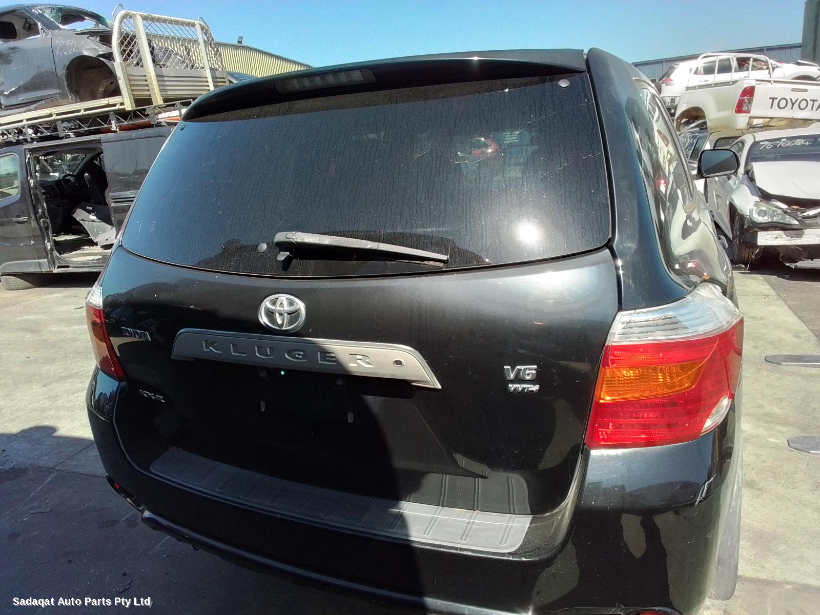 Toyota Kluger Left Taillight