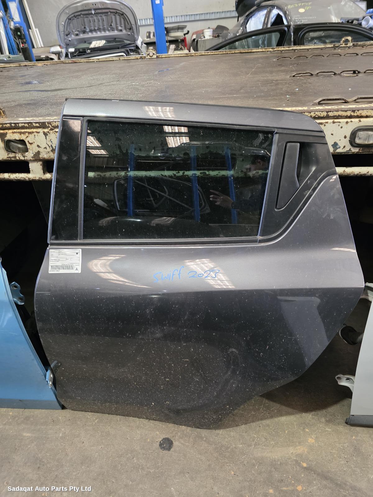 Suzuki Swift Left Rear Door/sliding