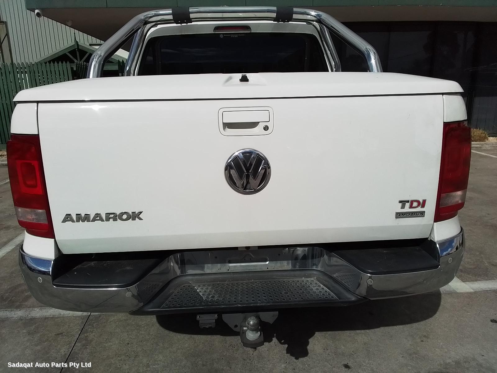 Volkswagen Amarok Left Taillight