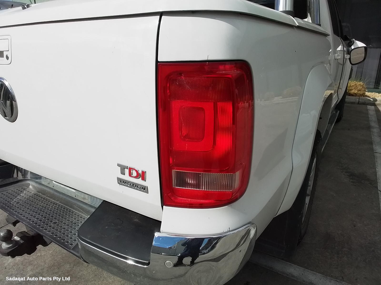 Volkswagen Amarok Left Taillight