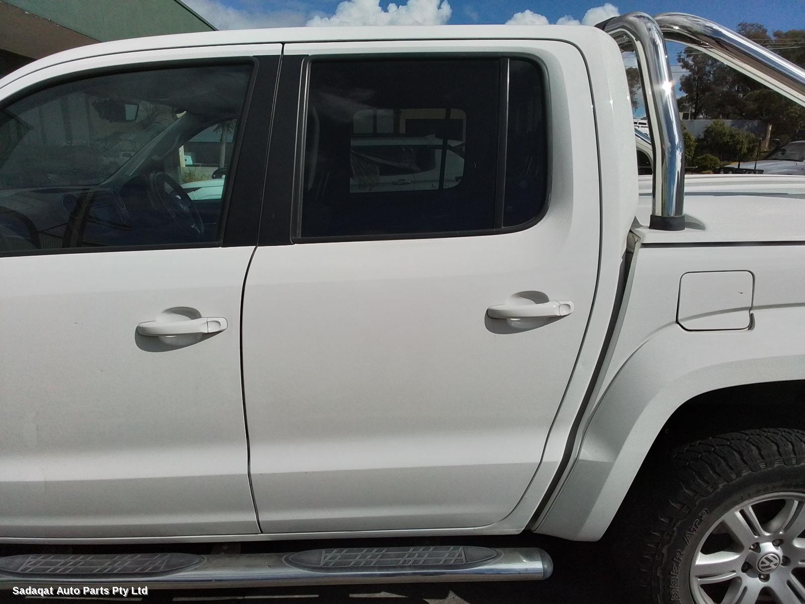 Volkswagen Amarok Left Taillight