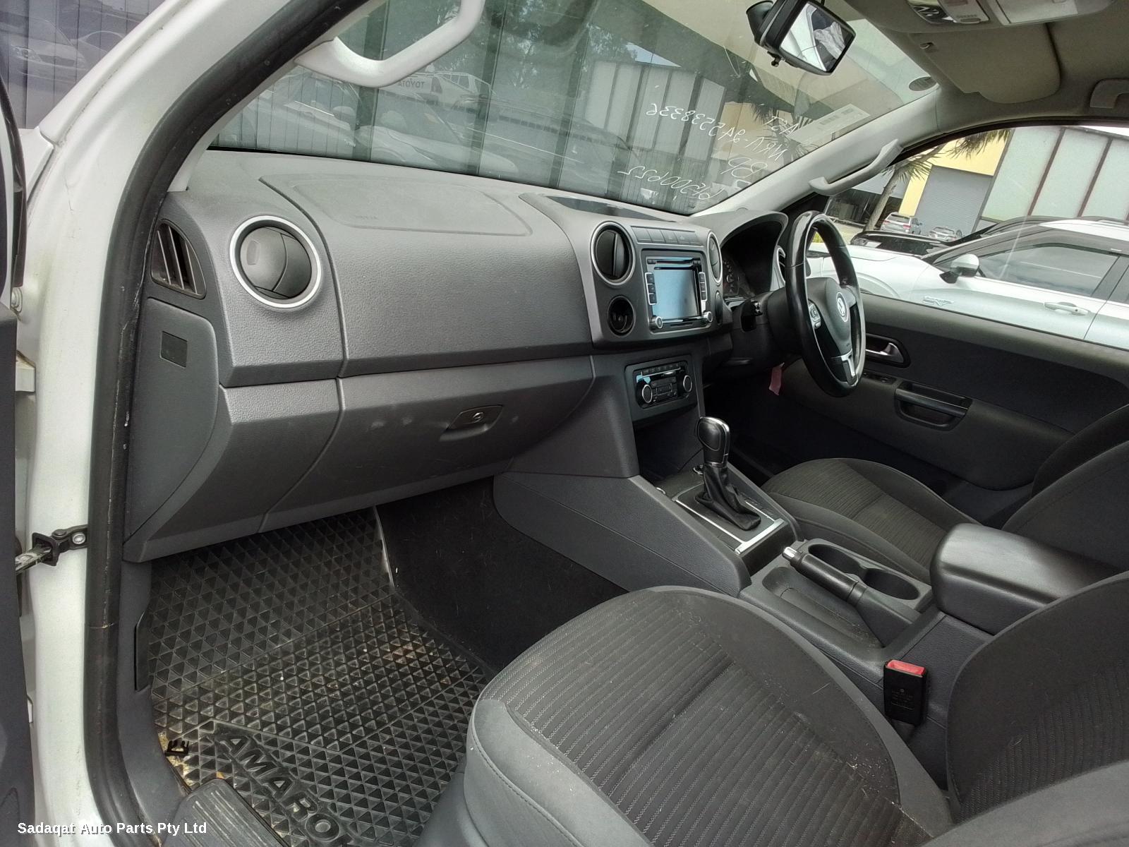 Volkswagen Amarok Left Taillight