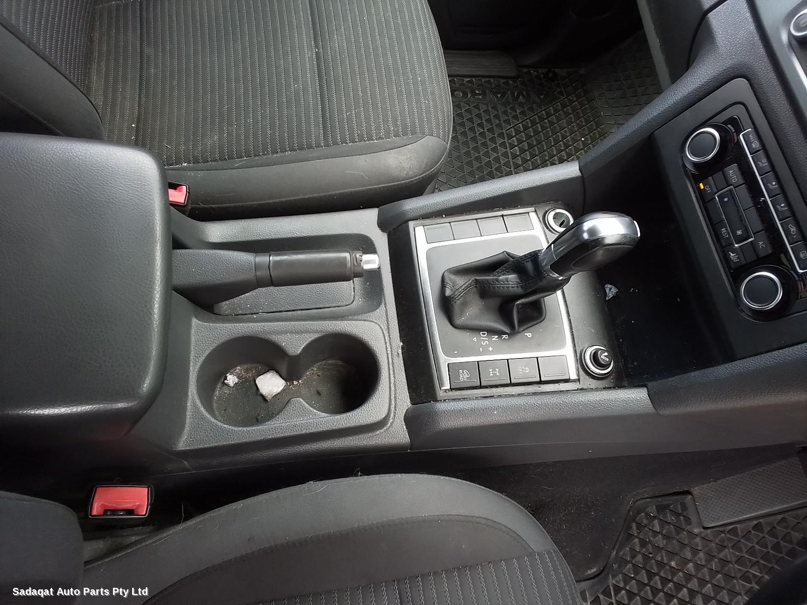 Volkswagen Amarok Left Taillight