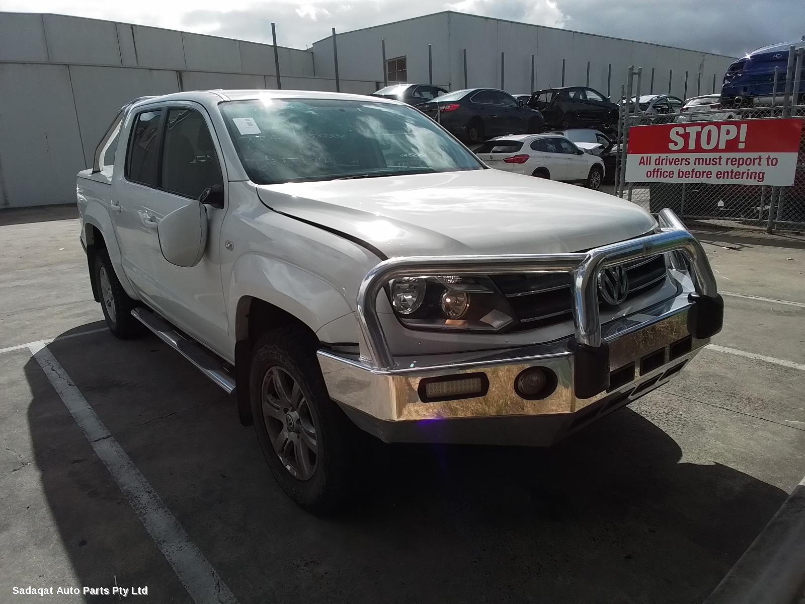 Volkswagen Amarok Bonnet Hinge/strut