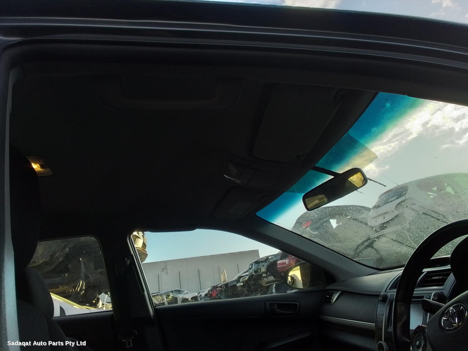 Toyota Camry Right Door Mirror