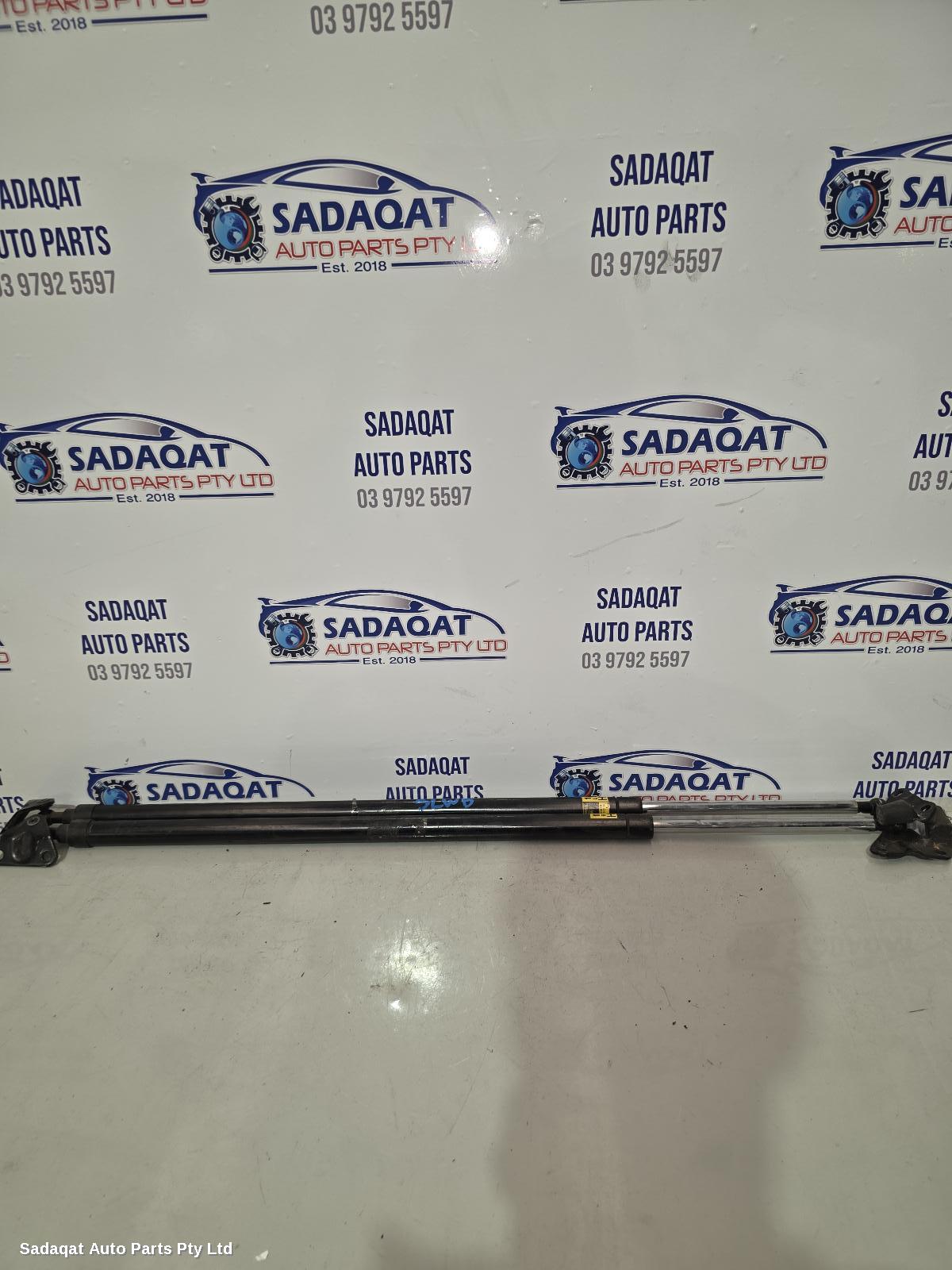 Toyota Hiace Hatch Strut