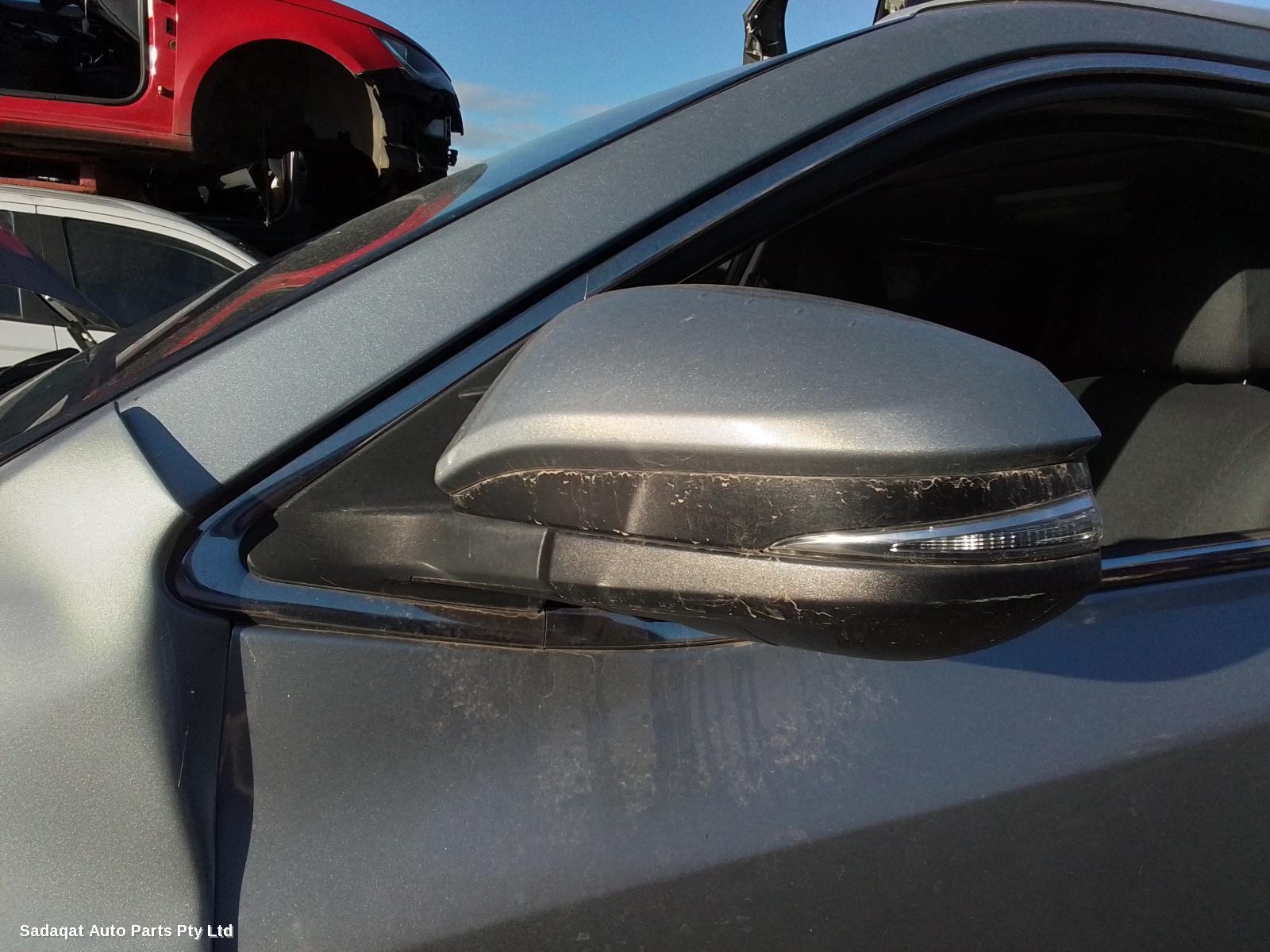 Toyota Kluger Left Door Mirror
