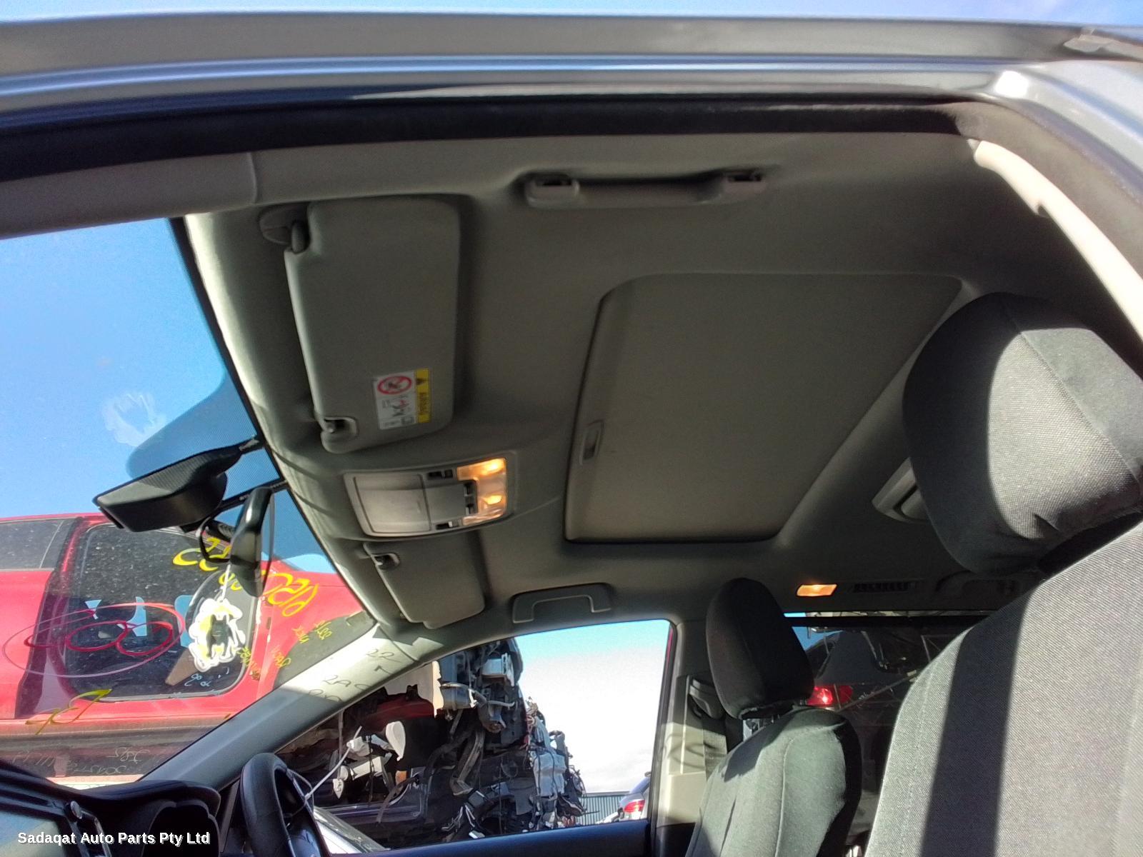 Toyota Kluger Left Door Mirror