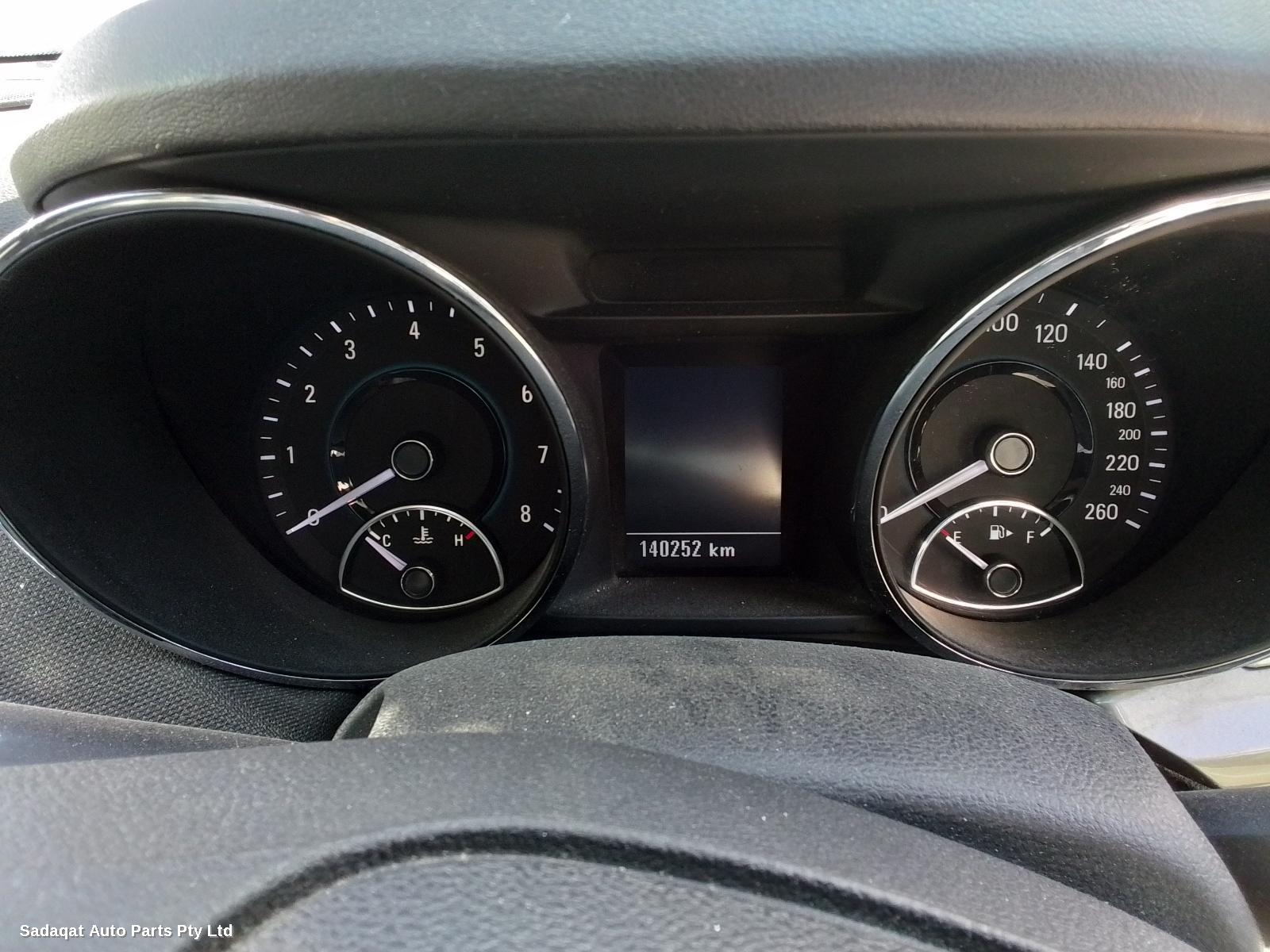 Toyota Kluger Left Door Mirror