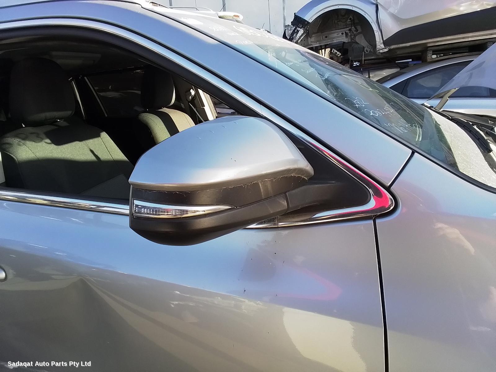 Toyota Kluger Left Door Mirror