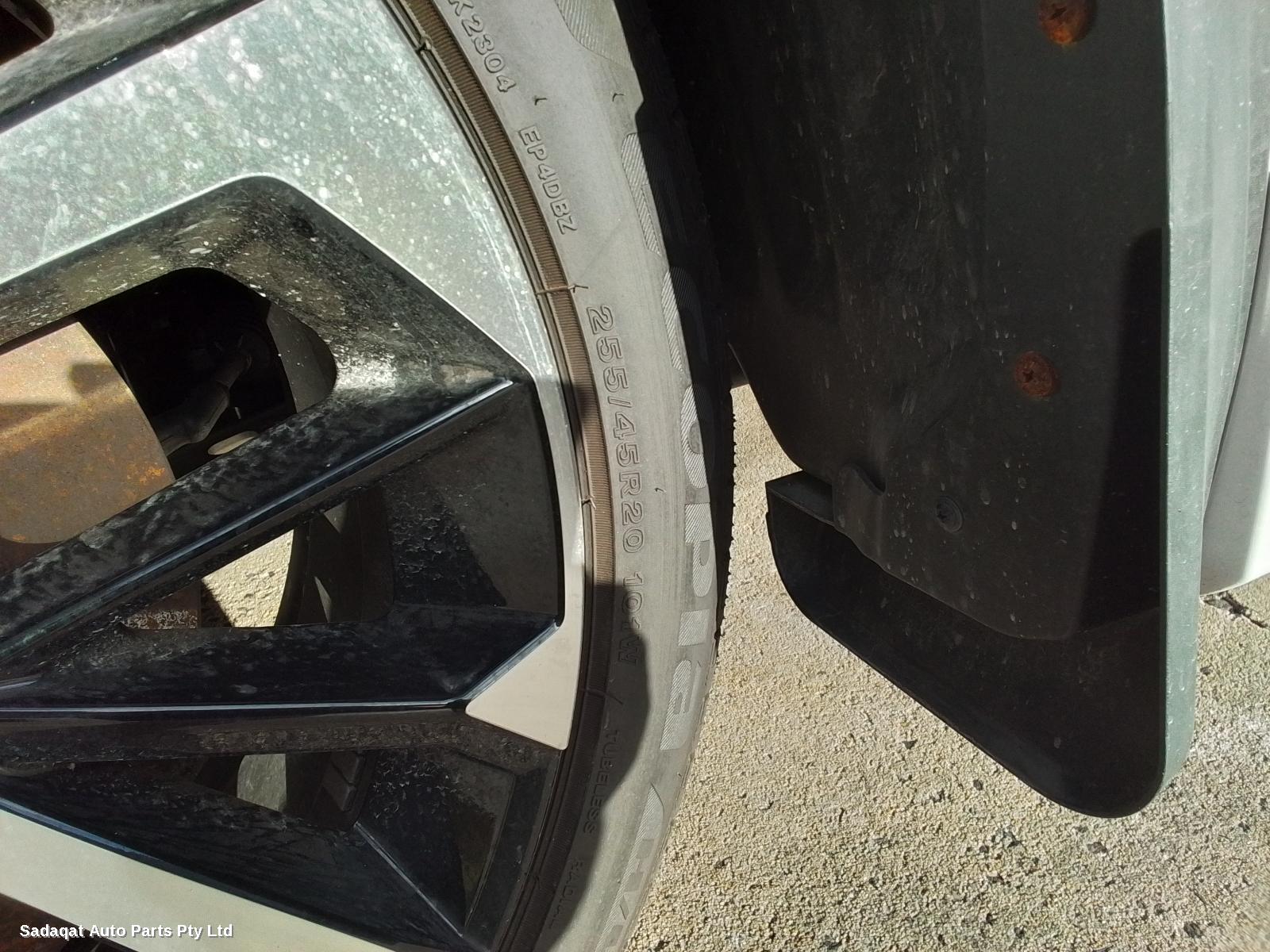 Mitsubishi Outlander Hatch Strut