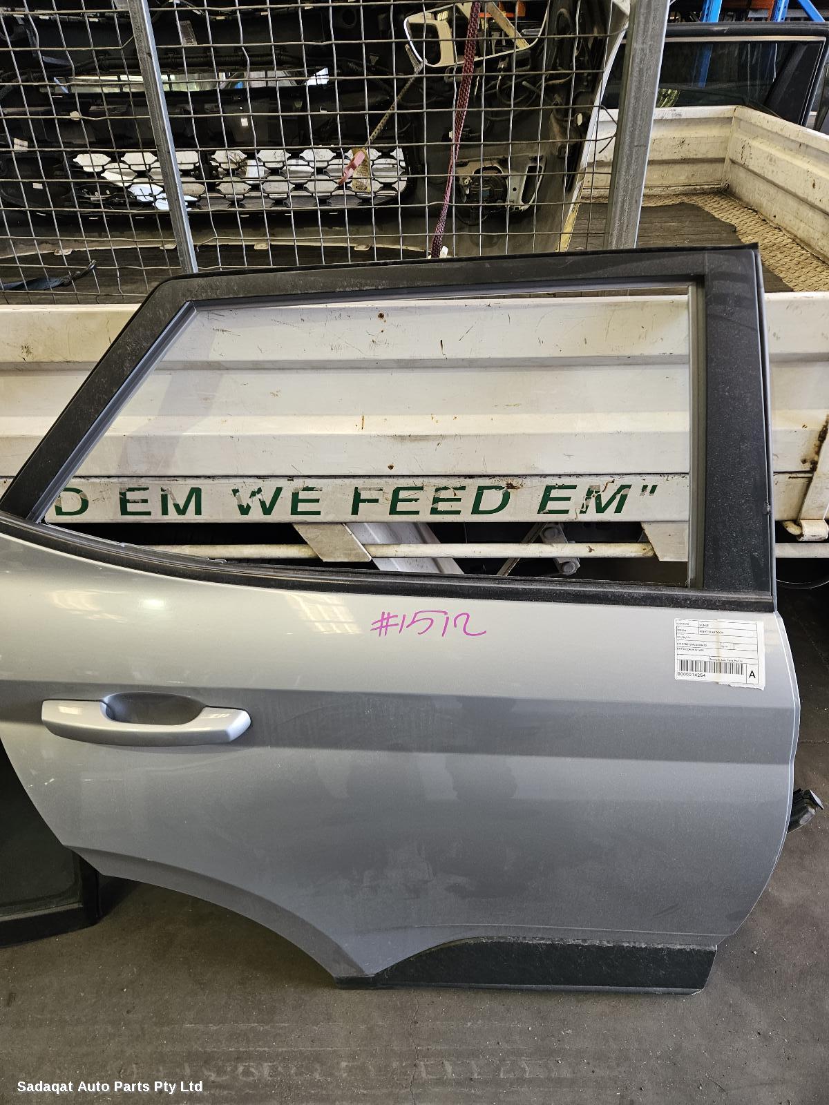 Hyundai Venue Right_rear_door_sliding