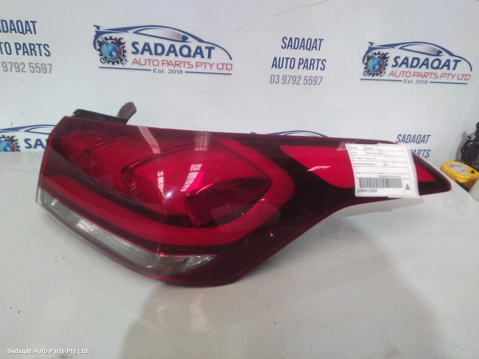 Hyundai Genesis Right Taillight