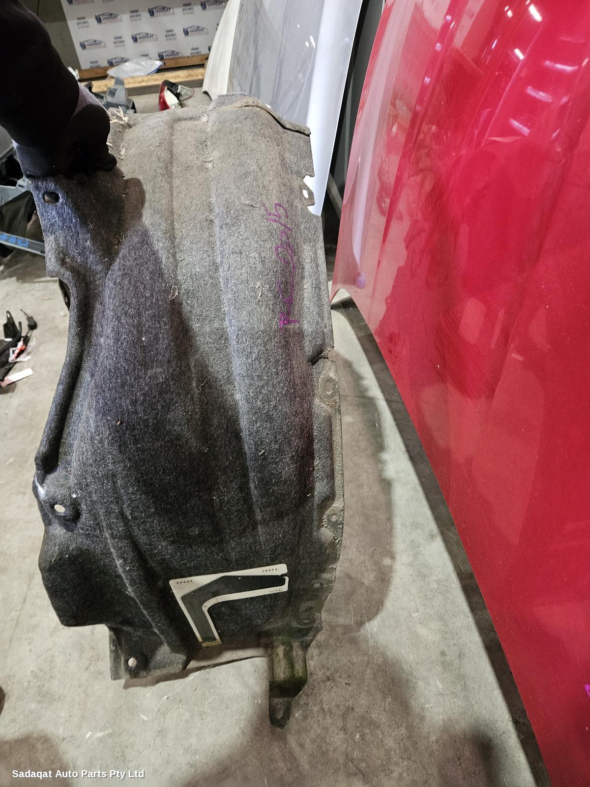 Lexus Rc Right Guard Liner