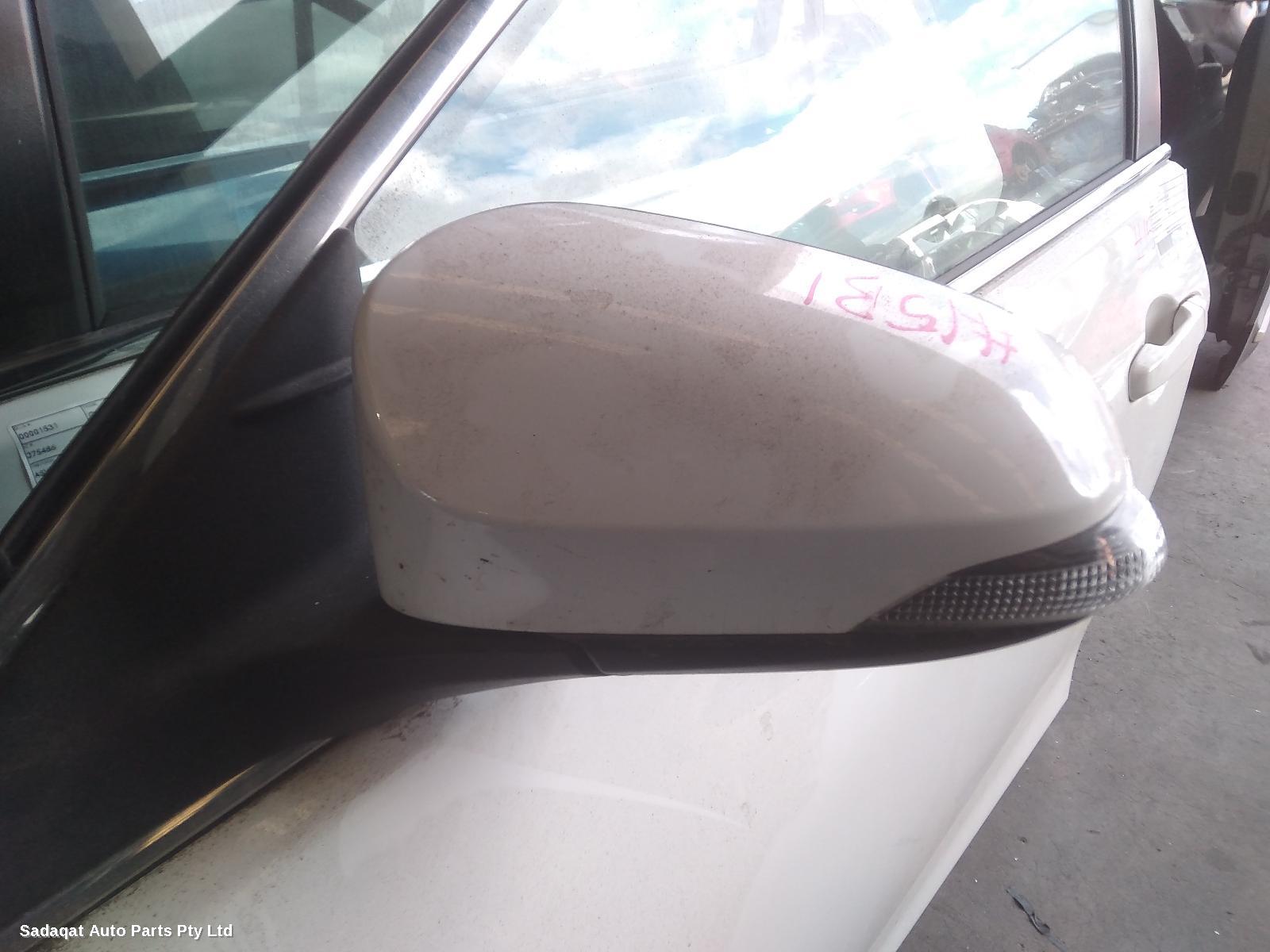 Toyota Camry Left Door Mirror