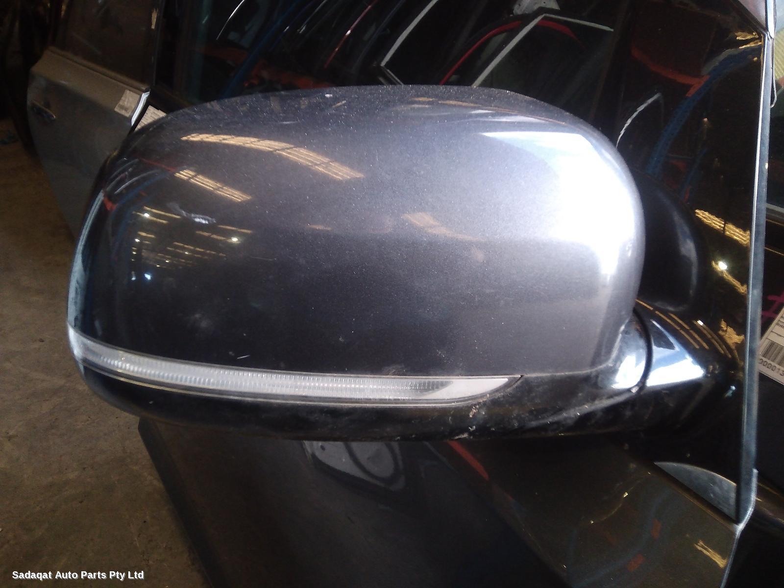 Kia Carnival/grand Carnival Right Door Mirror