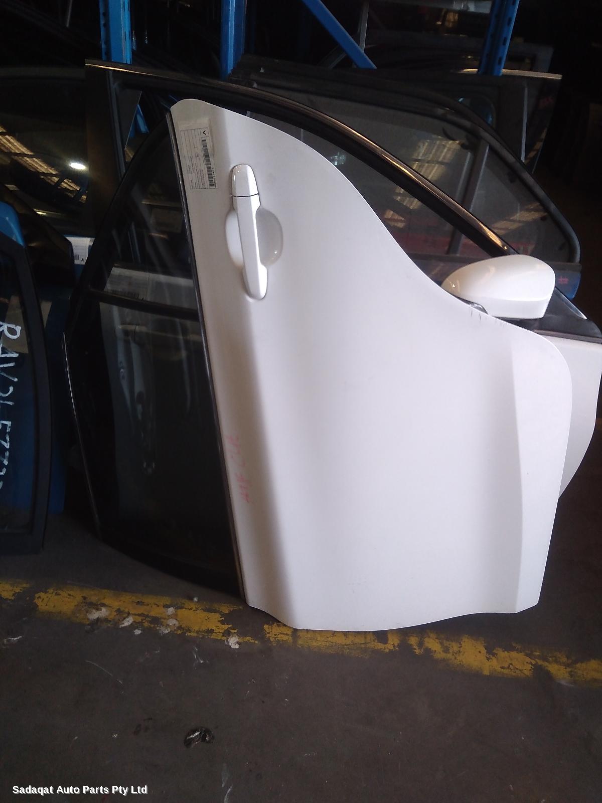 Toyota Camry Left Rear Door/sliding