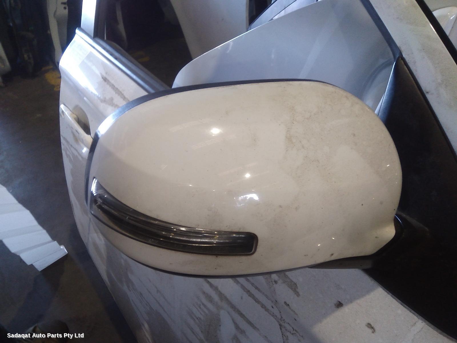 Mitsubishi Outlander Right Door Mirror