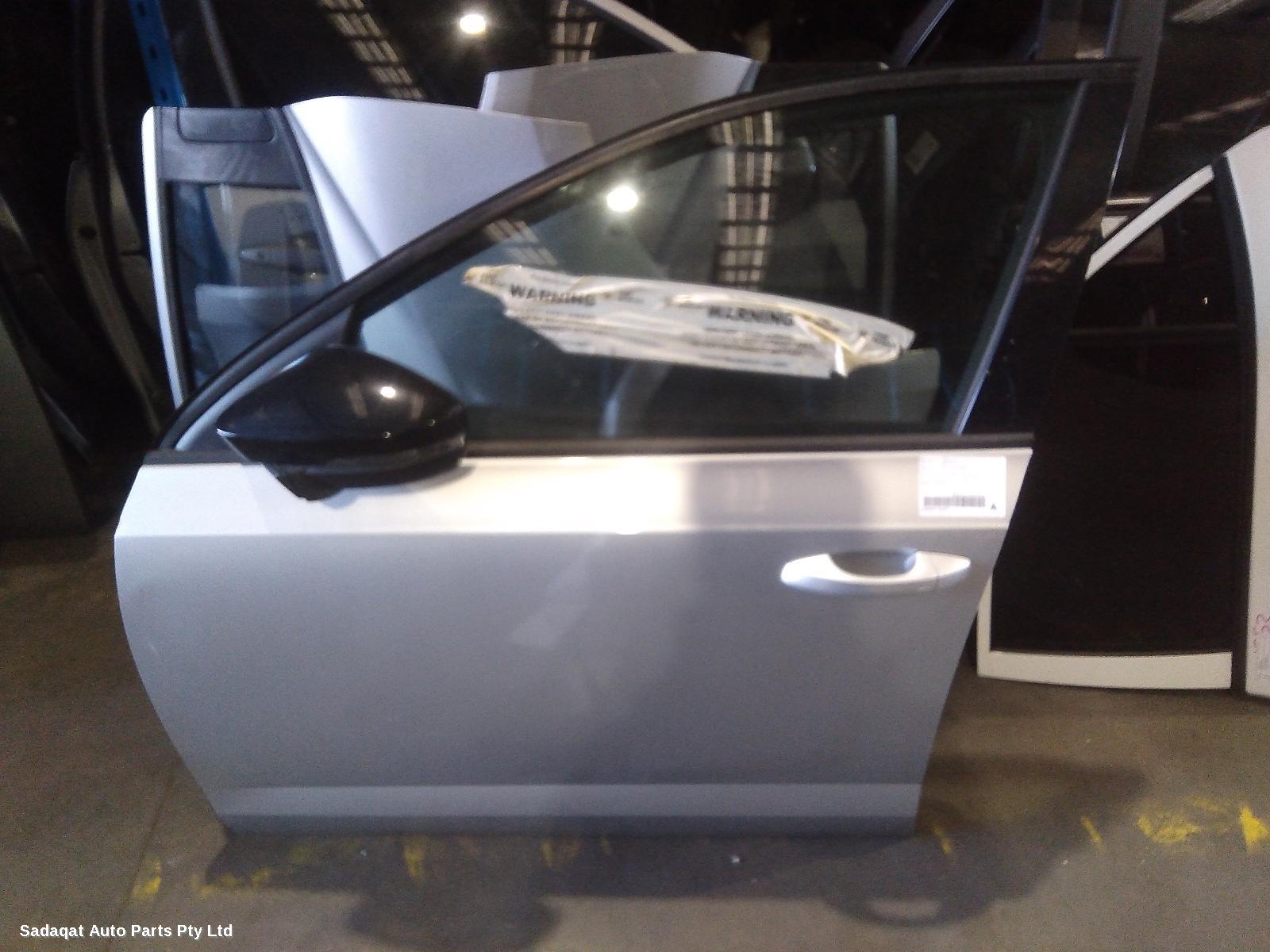 Skoda Octavia Left Front Door